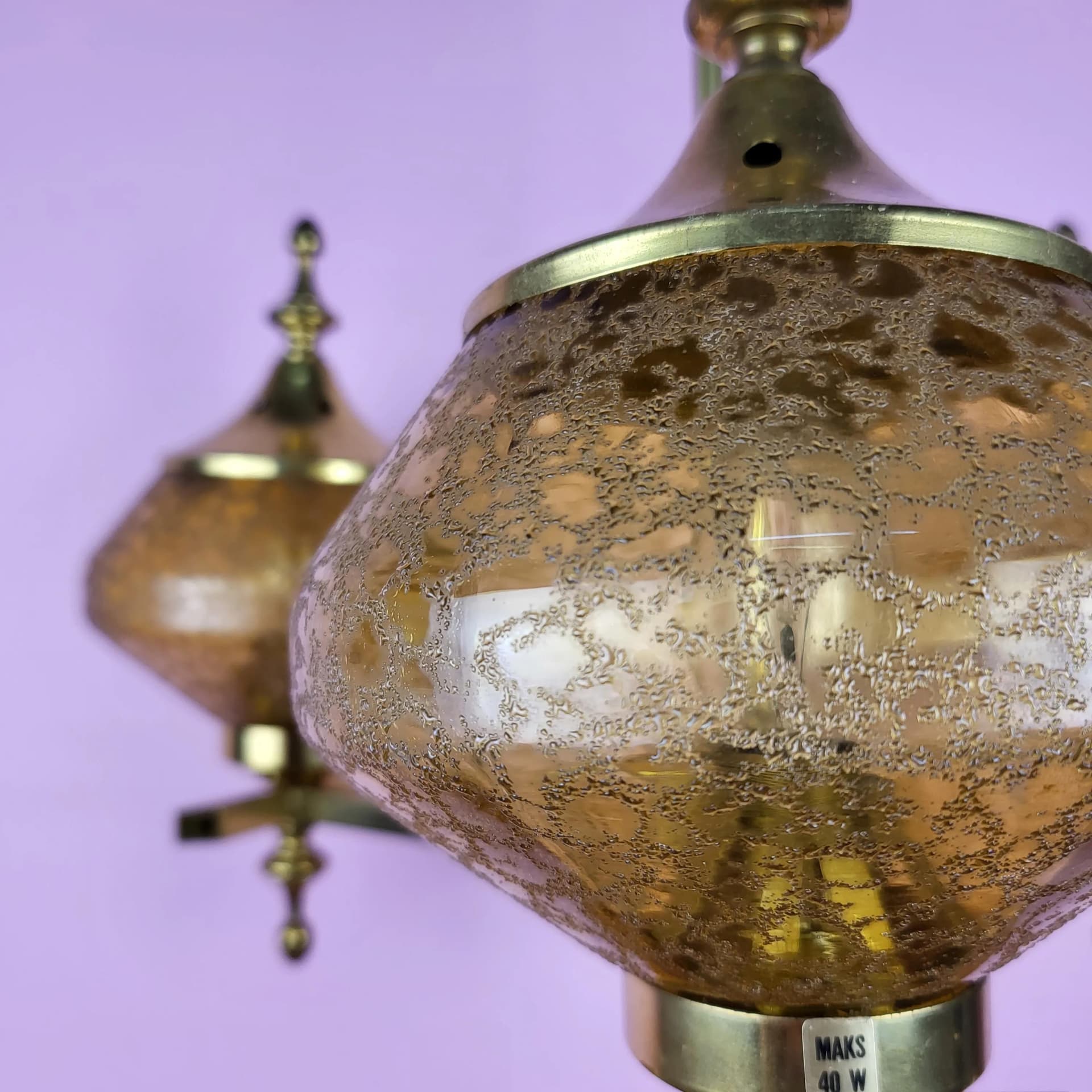 Żyrandol, szkło bursztynowe, mosiądz złoty, Norwegia, lata 60. - 68769