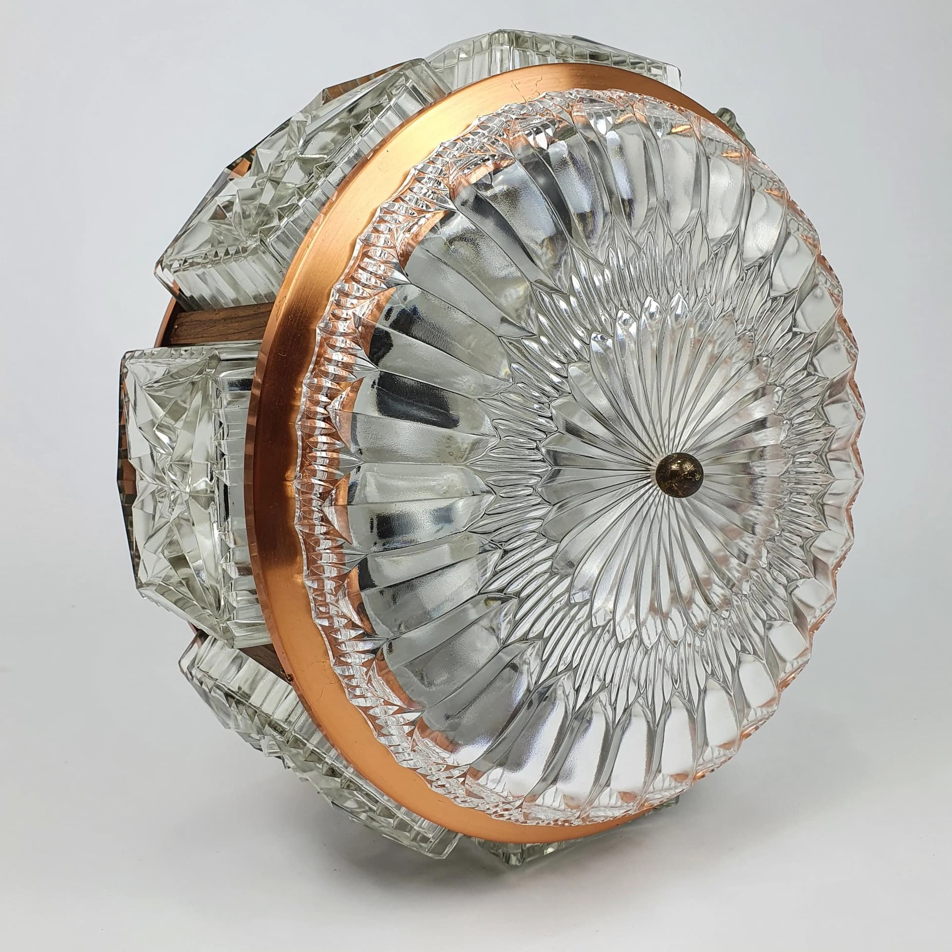 Żyrandol, miedź, drewno tekowe, szkło kryształowe, Szwecja, lata 50. - 69532