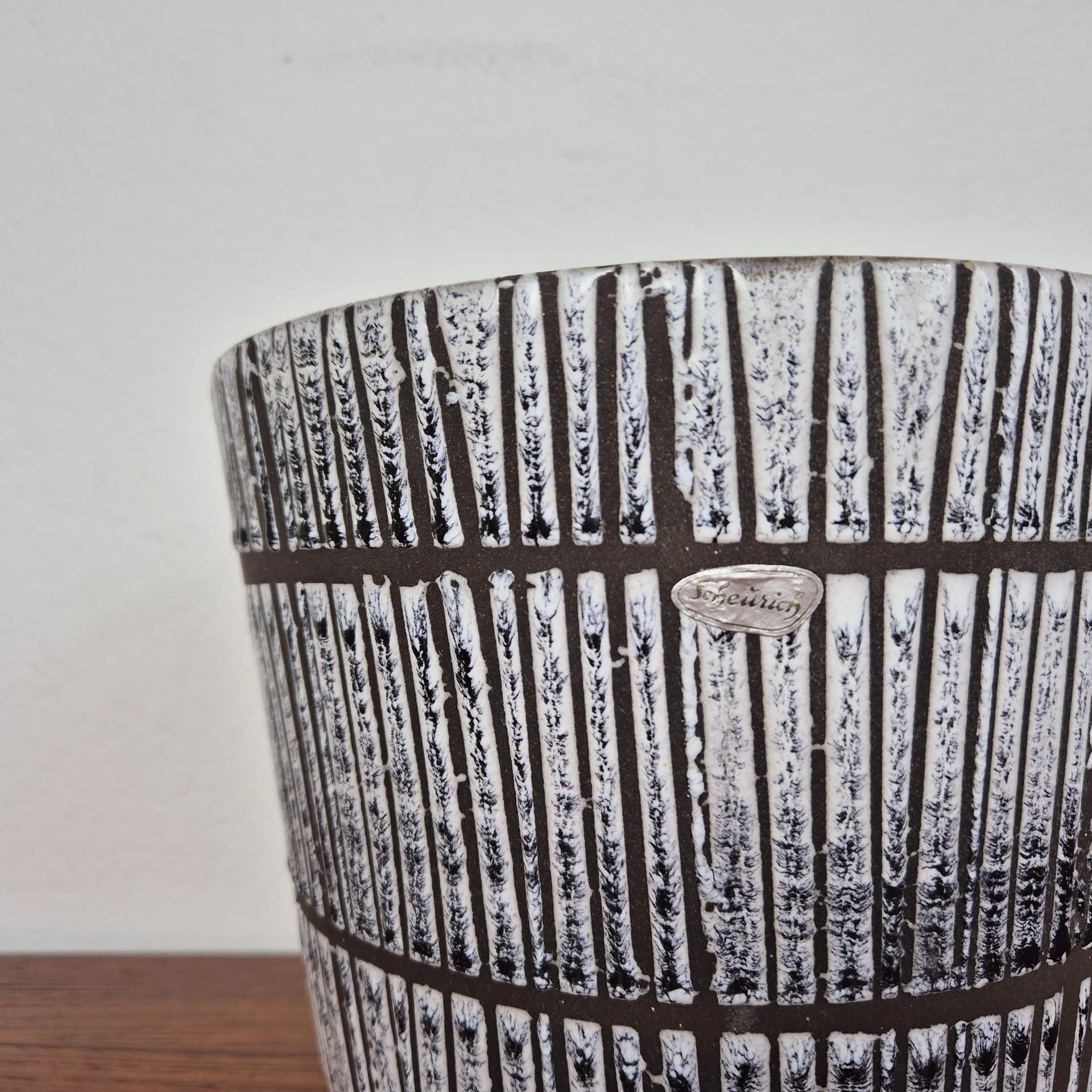 Osłonka, czarno-biała ceramika, Scheurich, Niemcy, lata 60. - 69402