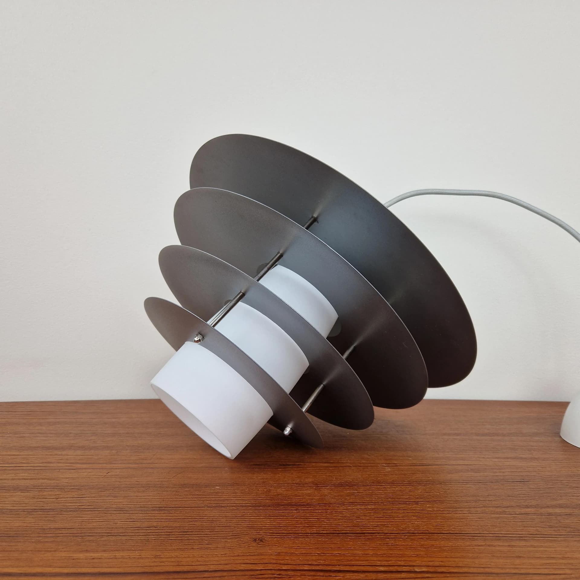 Lampa wisząca Belid T1522, metal szary, szkło białe, Belid, Szwecja, lata 2000 - 69290