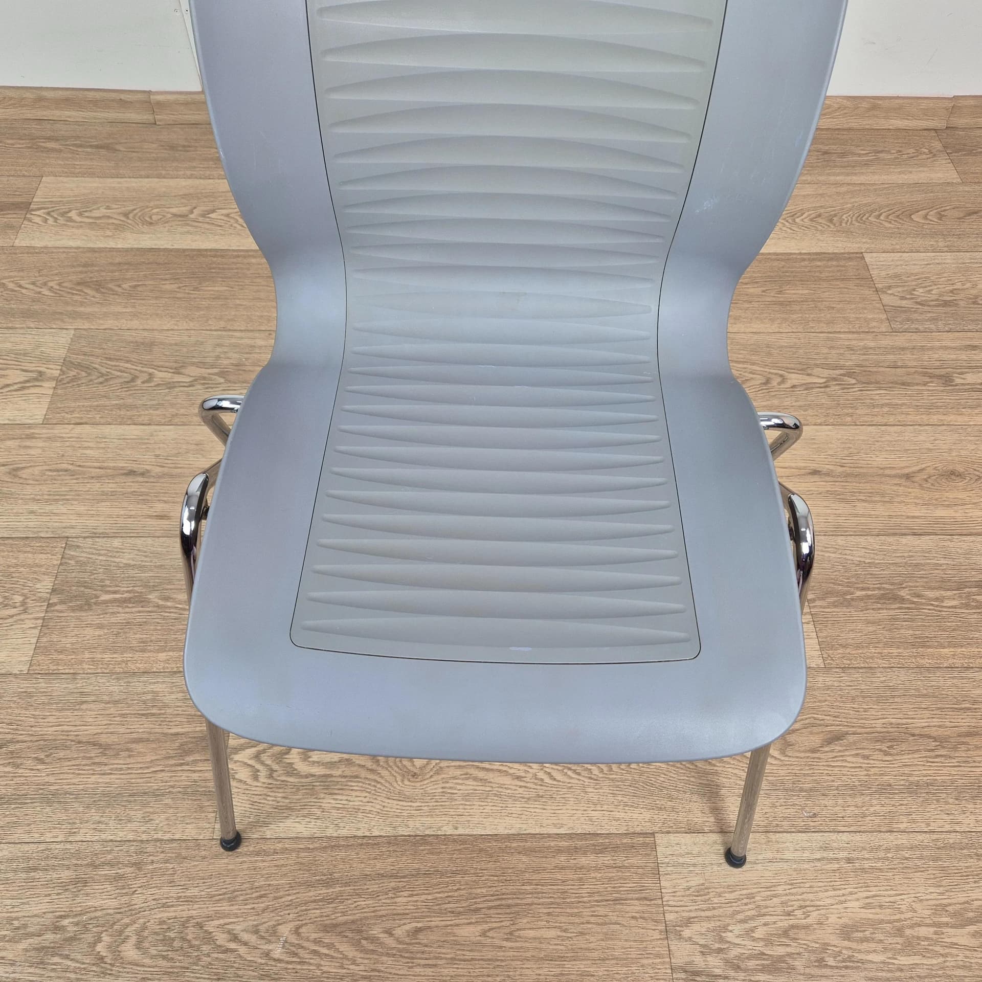 Chair Ensemble, grey plastic, chrome, by A. Homann, Fritz Hansen, Denmark, 1990s. - 69148