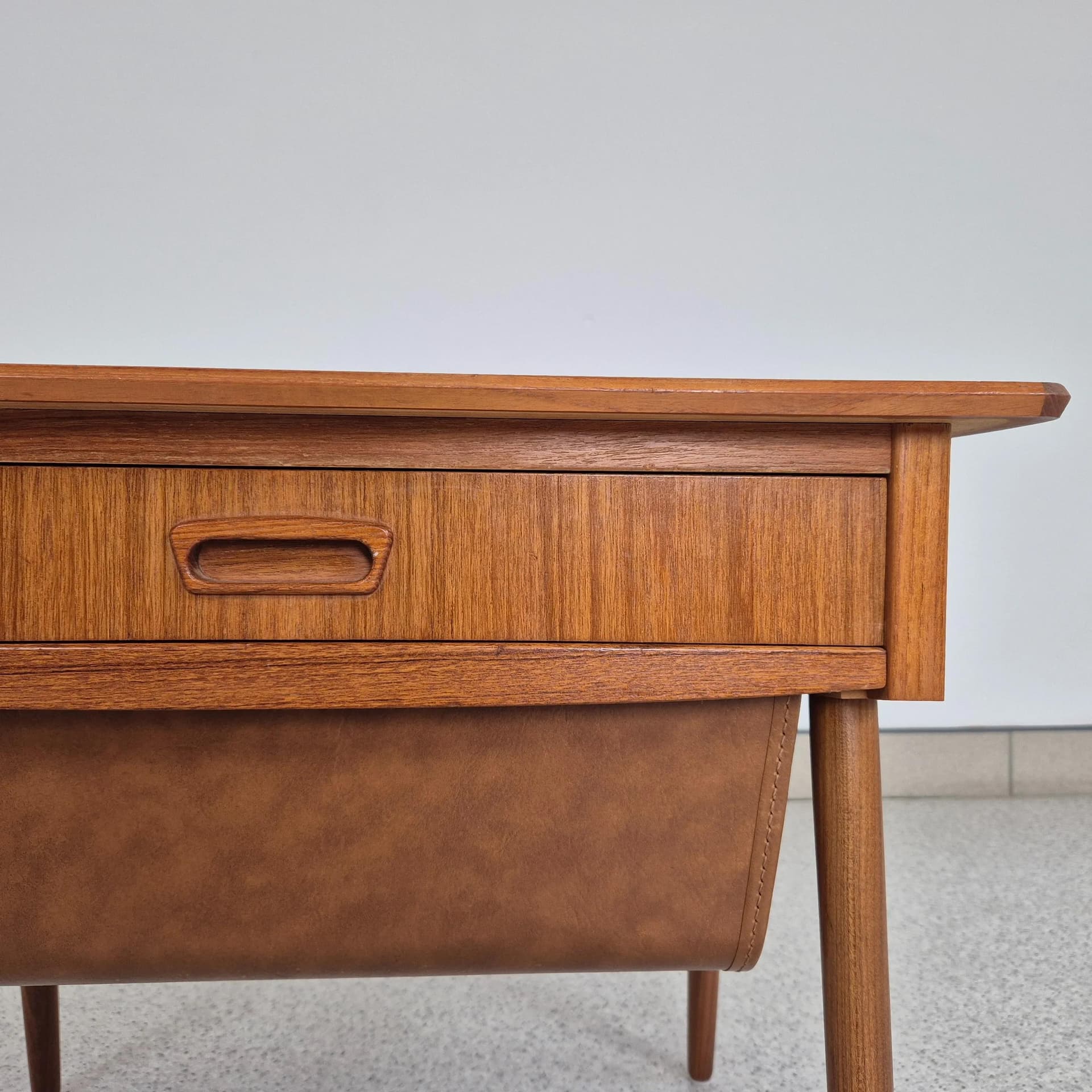 Teak Sewing Table, brown, teak, Norway, 1960s. - 68861