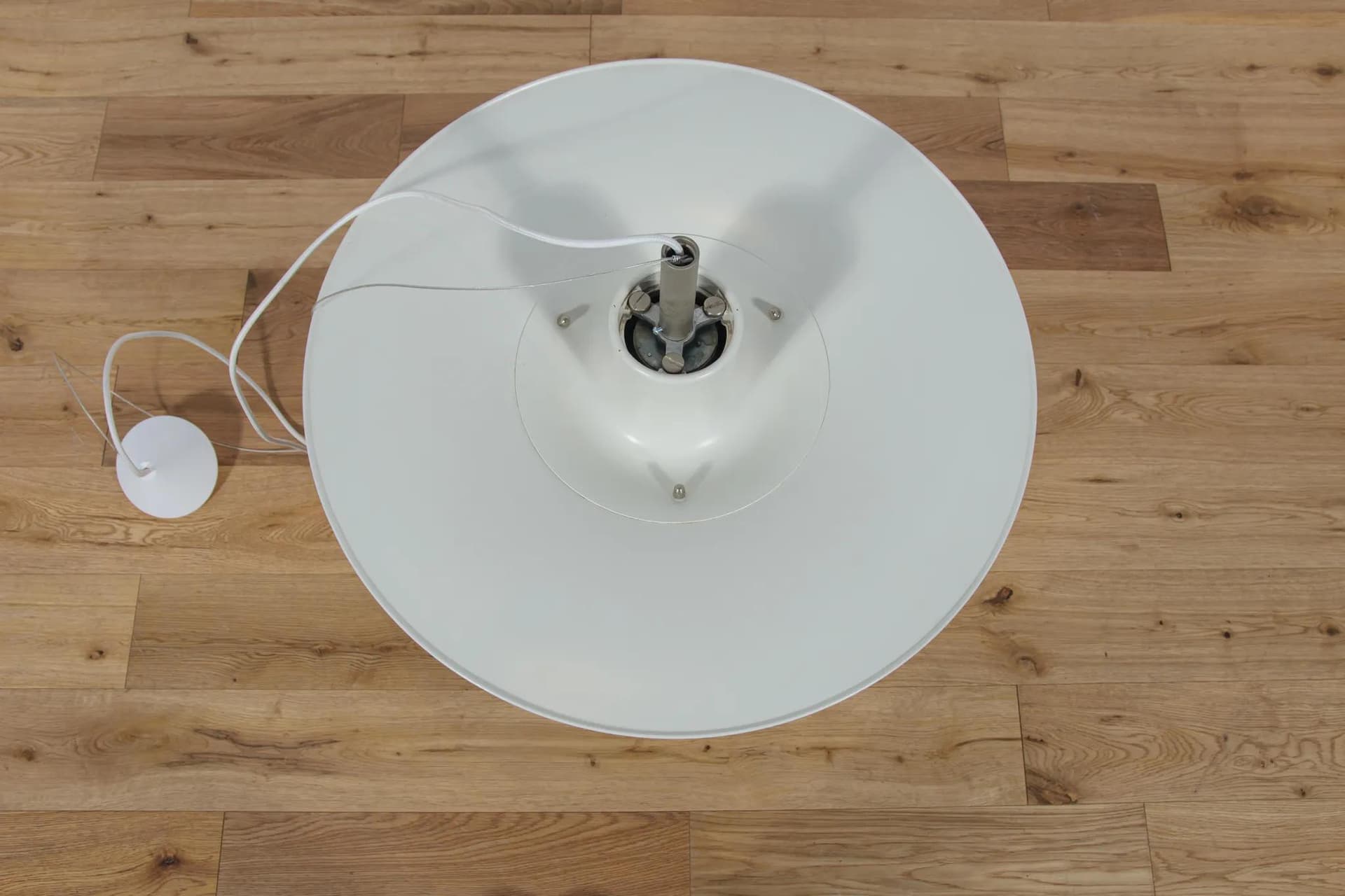 Lampa sufitowa Charlottenborg PH 6 1/2-6, metal biały, proj. P. Henningsen, Louis Poulsen, Dania, lata 70. - 72117