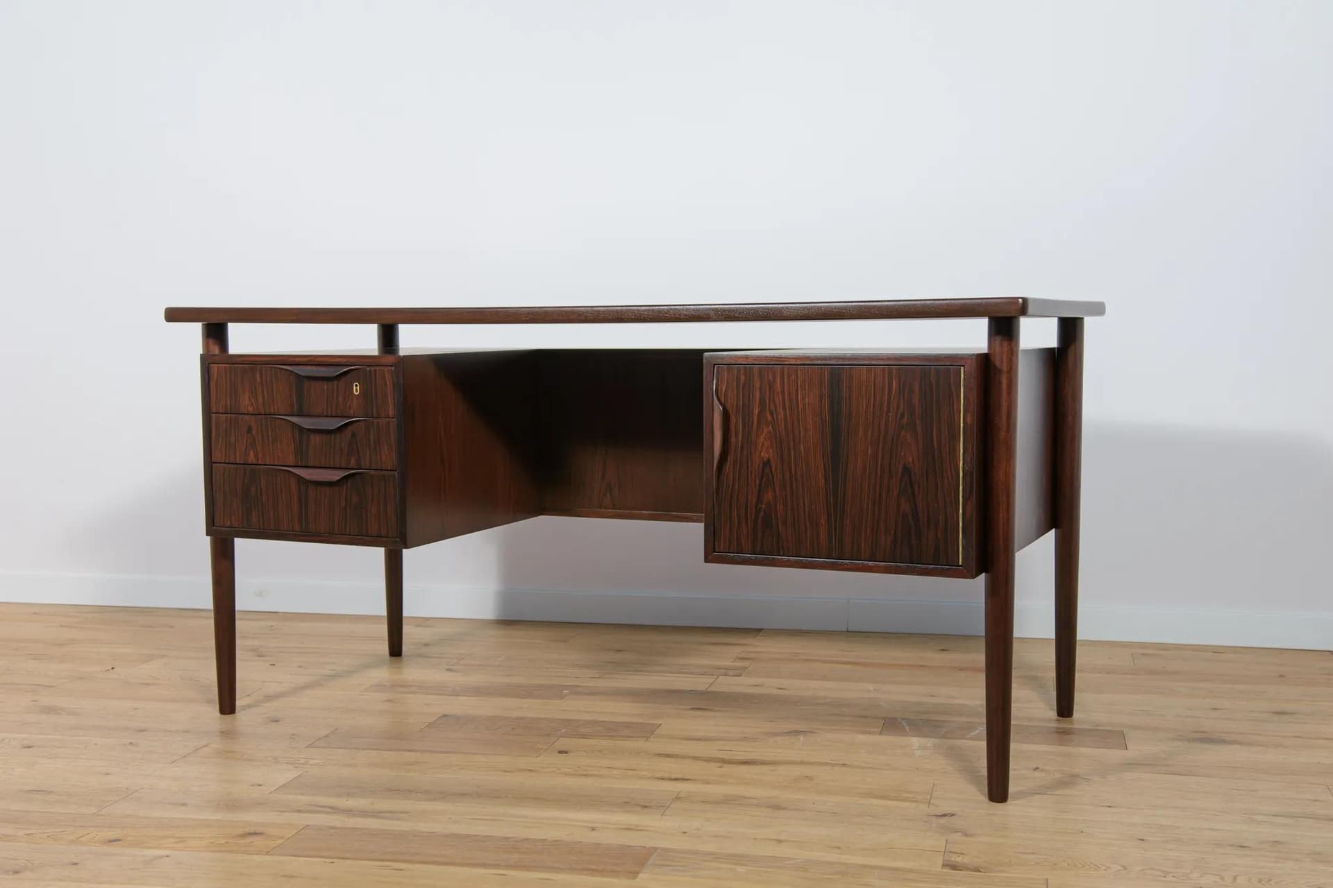 Freestanding desk, dark brown rosewood, Denmark, 1960s. - 72086