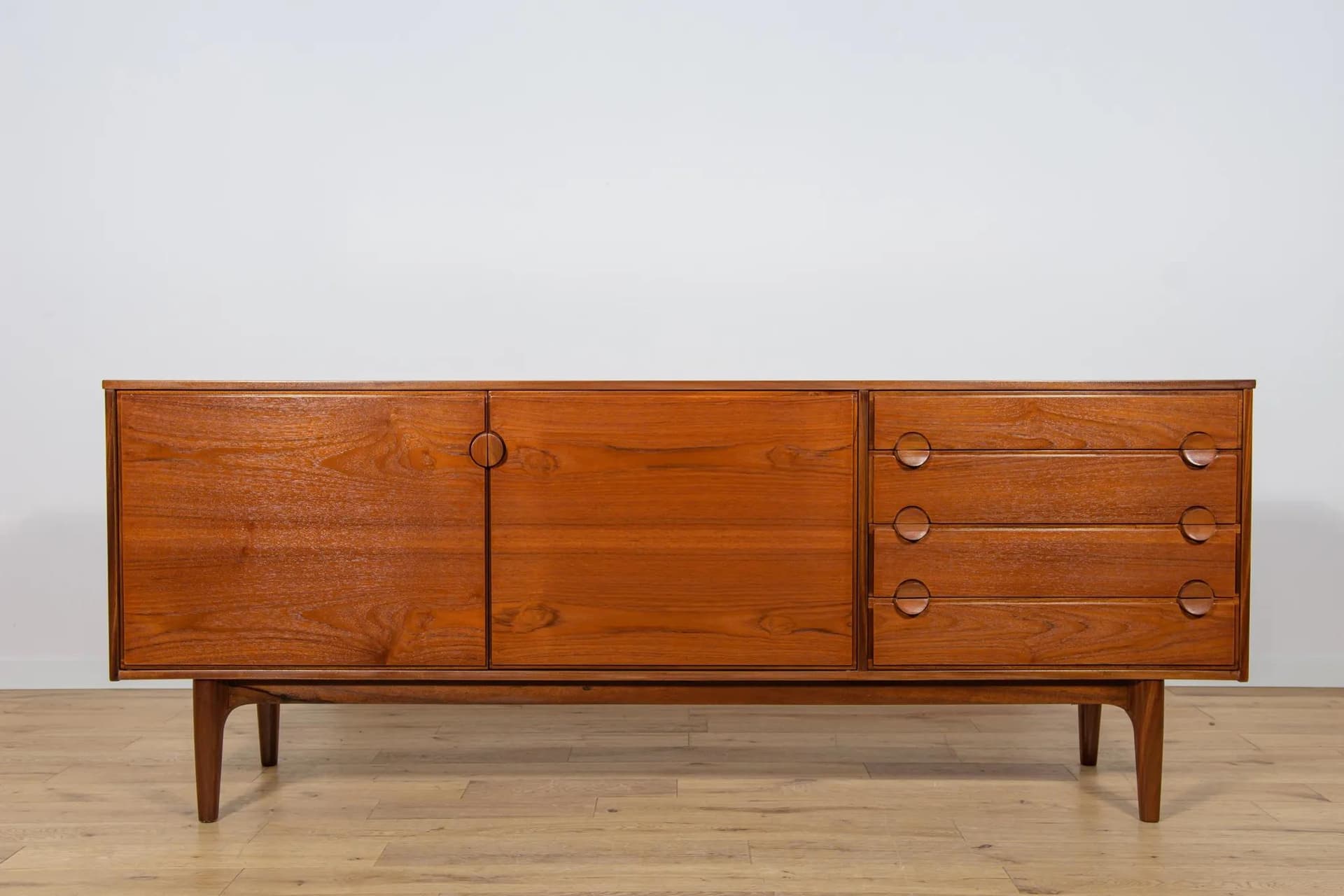 Sideboard, brown teak, United Kingdom, 1960s. - 71981