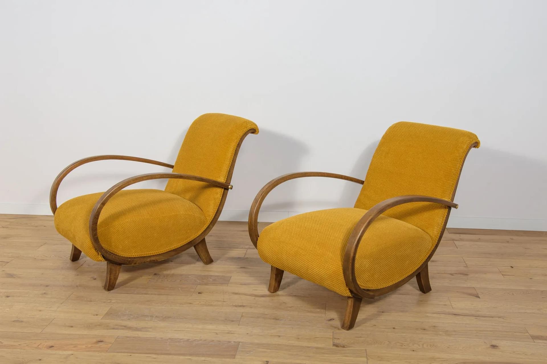 Pair of armchairs Art Deco, yellow, beech, Poland, 1930s. - 71919