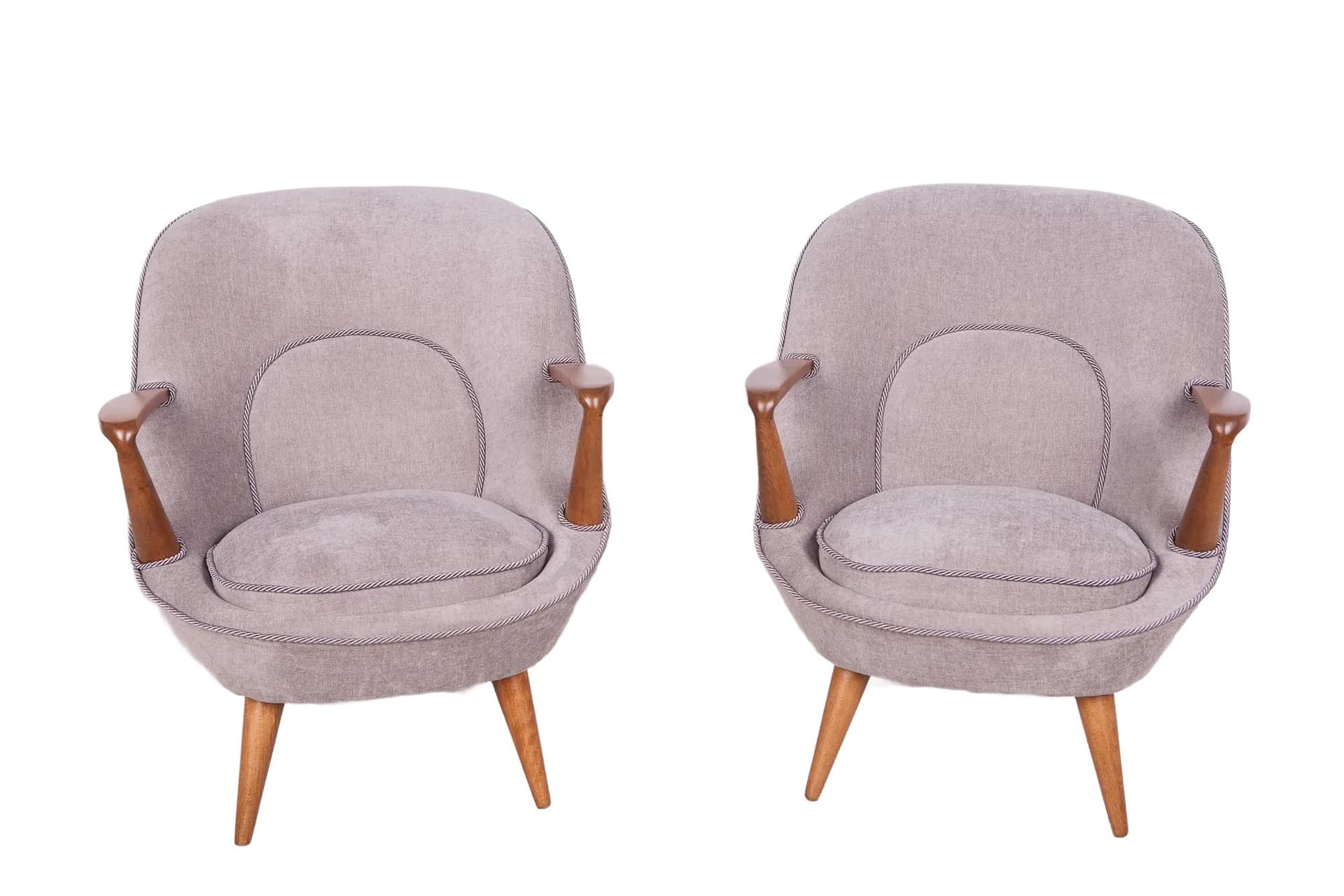 Para foteli 345, tkanina szara, drewno dąb, proj. J. Jędrachowicz i K. Racinowski, Poznańskie Fabryki Mebli, Polska, lata 50.