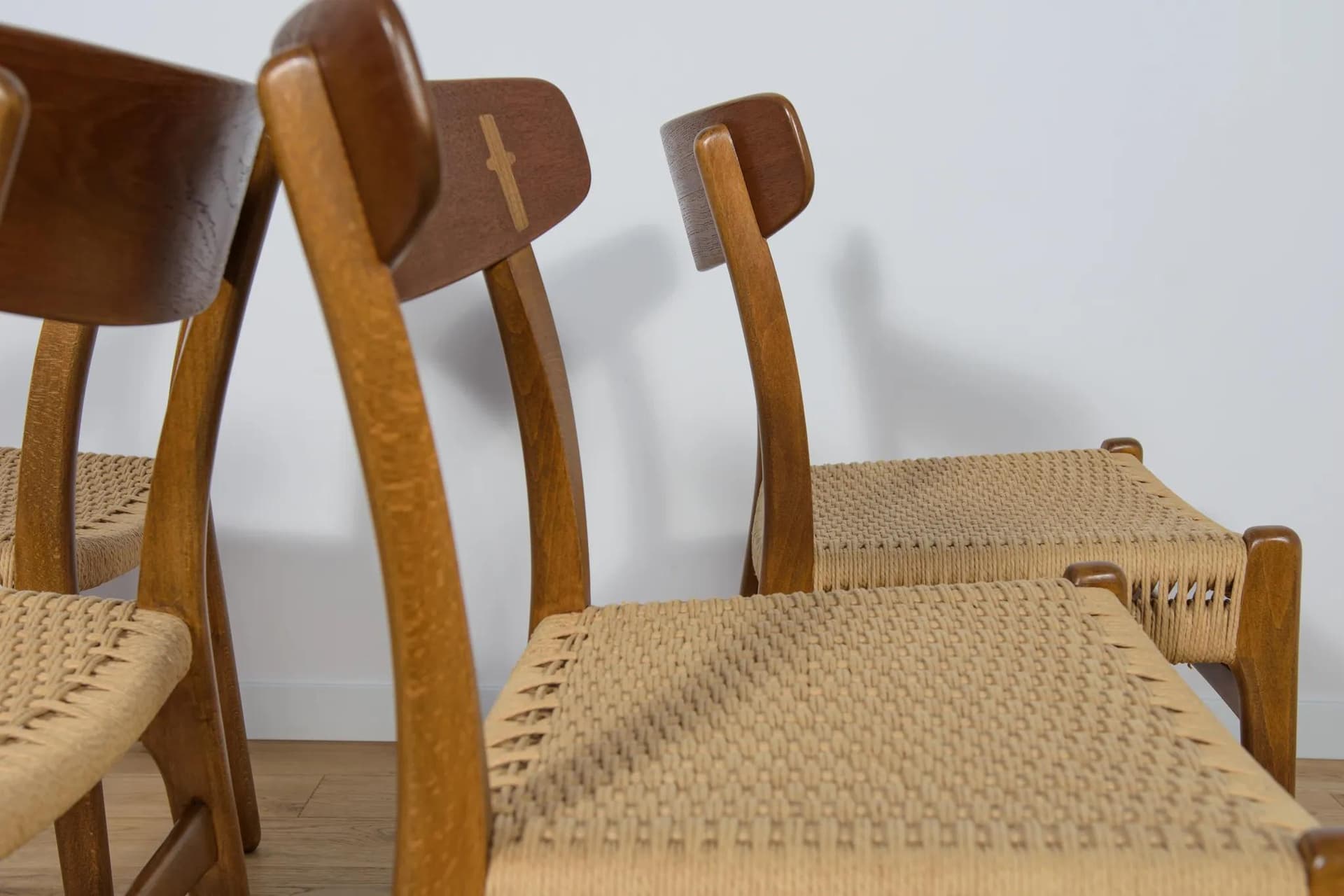 Komplet czterech krzeseł CH23, teak brązowy, proj. H.J. Wegner, Carl Hansen & Søn, Dania, lata 60. - 71862