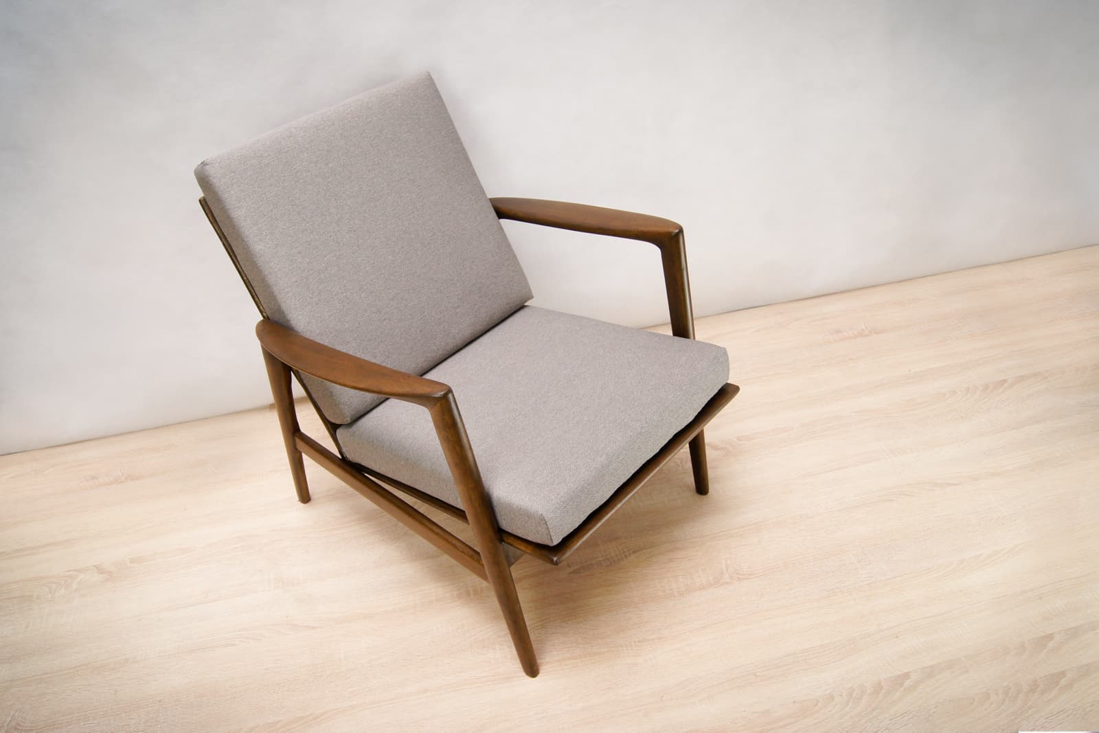 Armchair 300-139, grey, walnut beech, Swarzędzka Fabryka Mebli, Poland, 1960s. - 71837