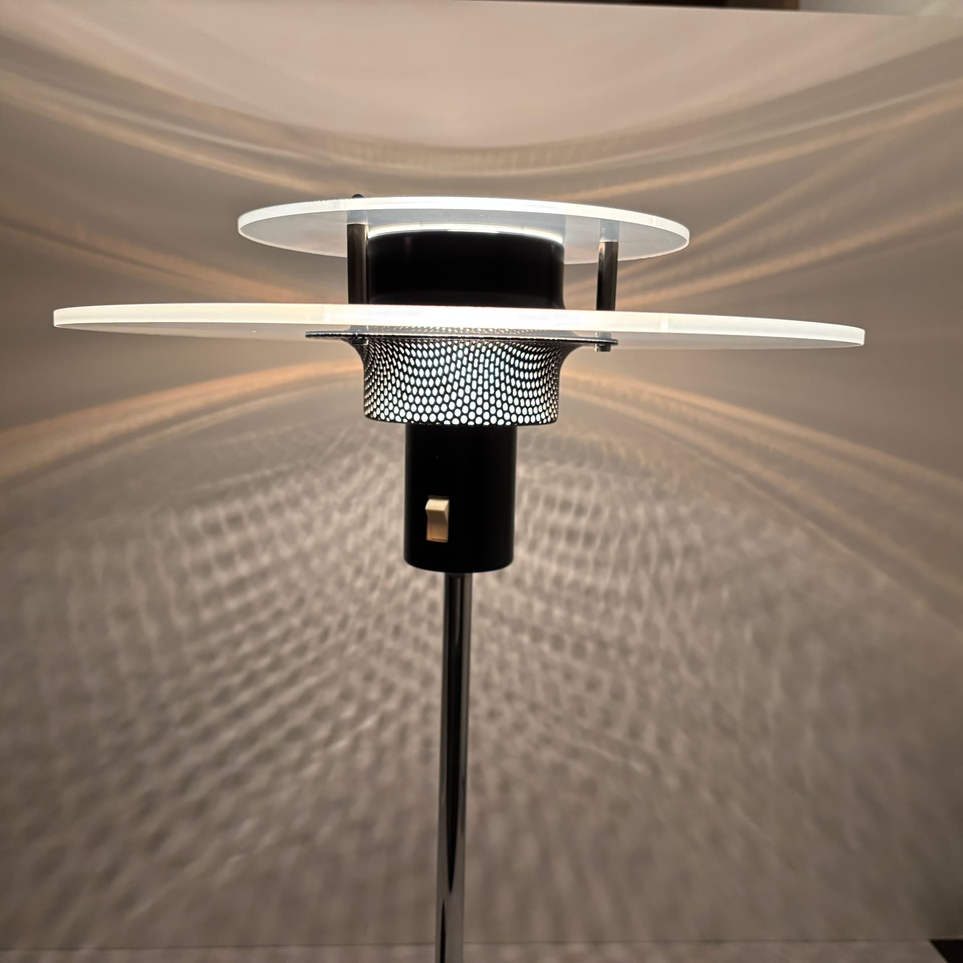 Lampa gabinetowa Circle, czarny, metal transparentny, Szwecja, lata 80. - 69613