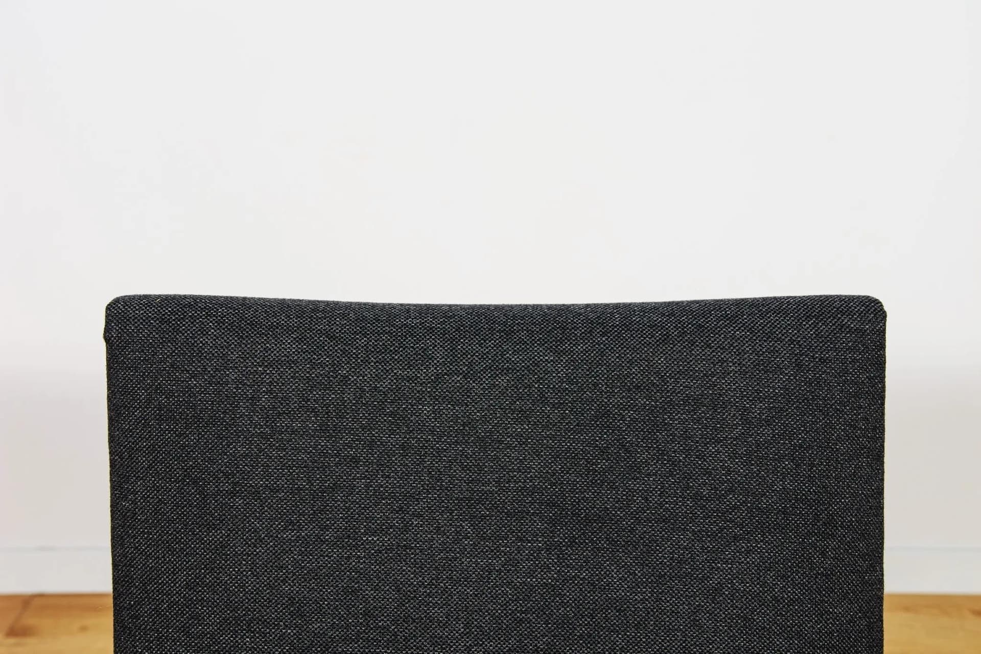 Fotel AP-38 Airport, wełna czarna, stal chromowana, proj. H. Wegner, Dania, lata 50. - 71723