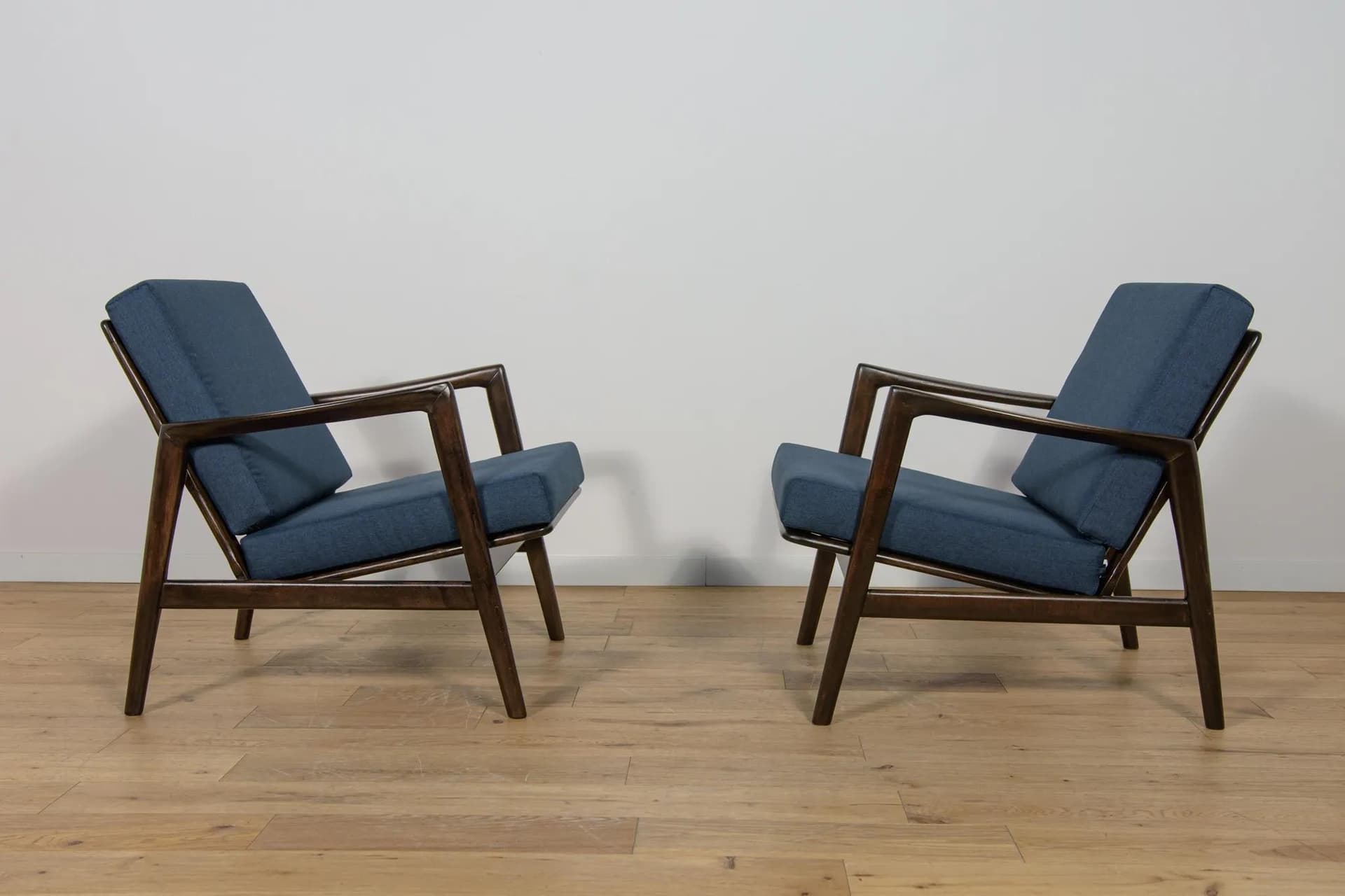Pair of armchairs 300-139, navy blue, rosewood-stained beech, Swarzędzka Fabryka Mebli, Poland, 1960s. - 71691