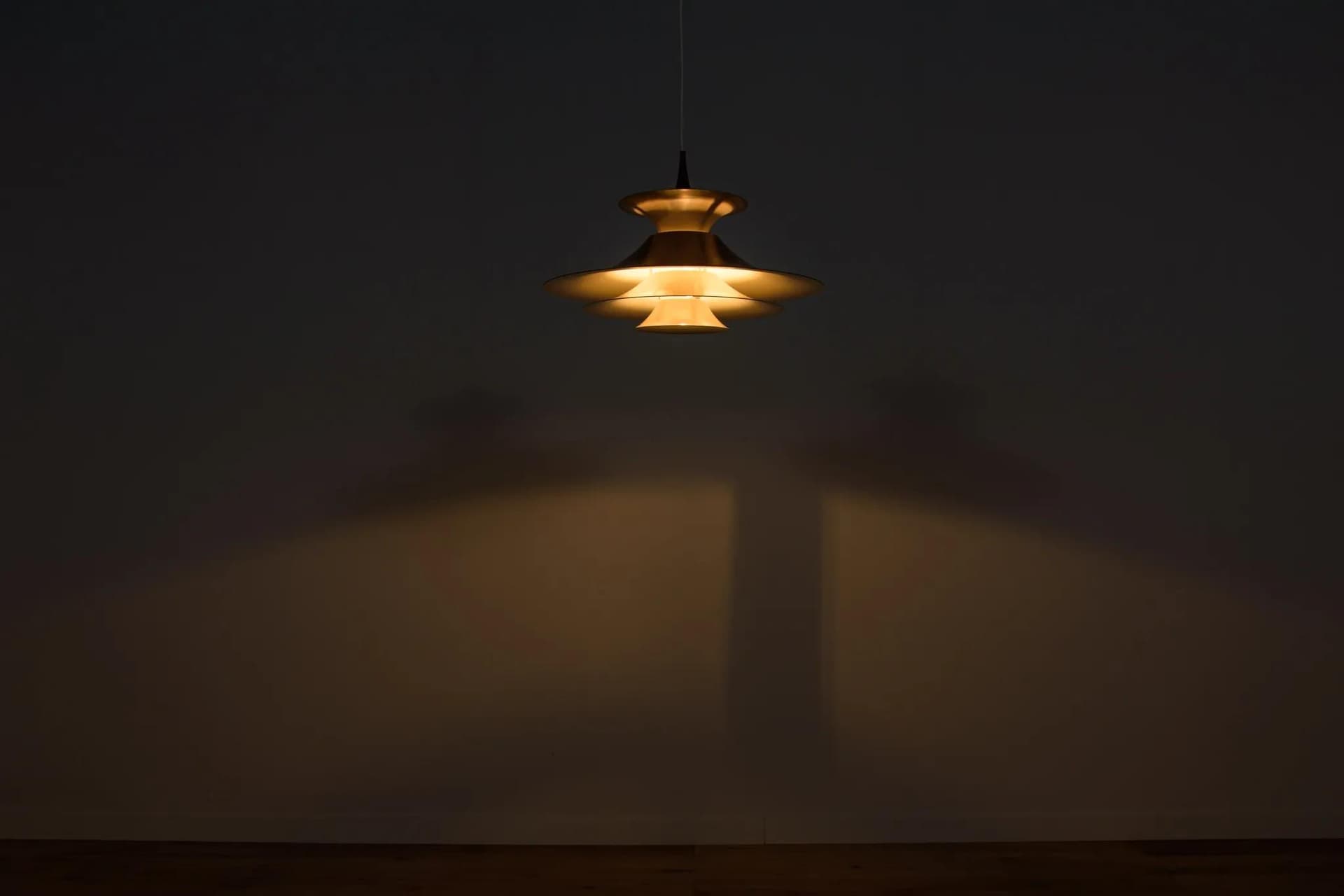 Lampa wisząca Radius I, aluminium jasno brązowy, proj. E. Balslev, Fog & Mørup, Dania, lata 70. - 71614