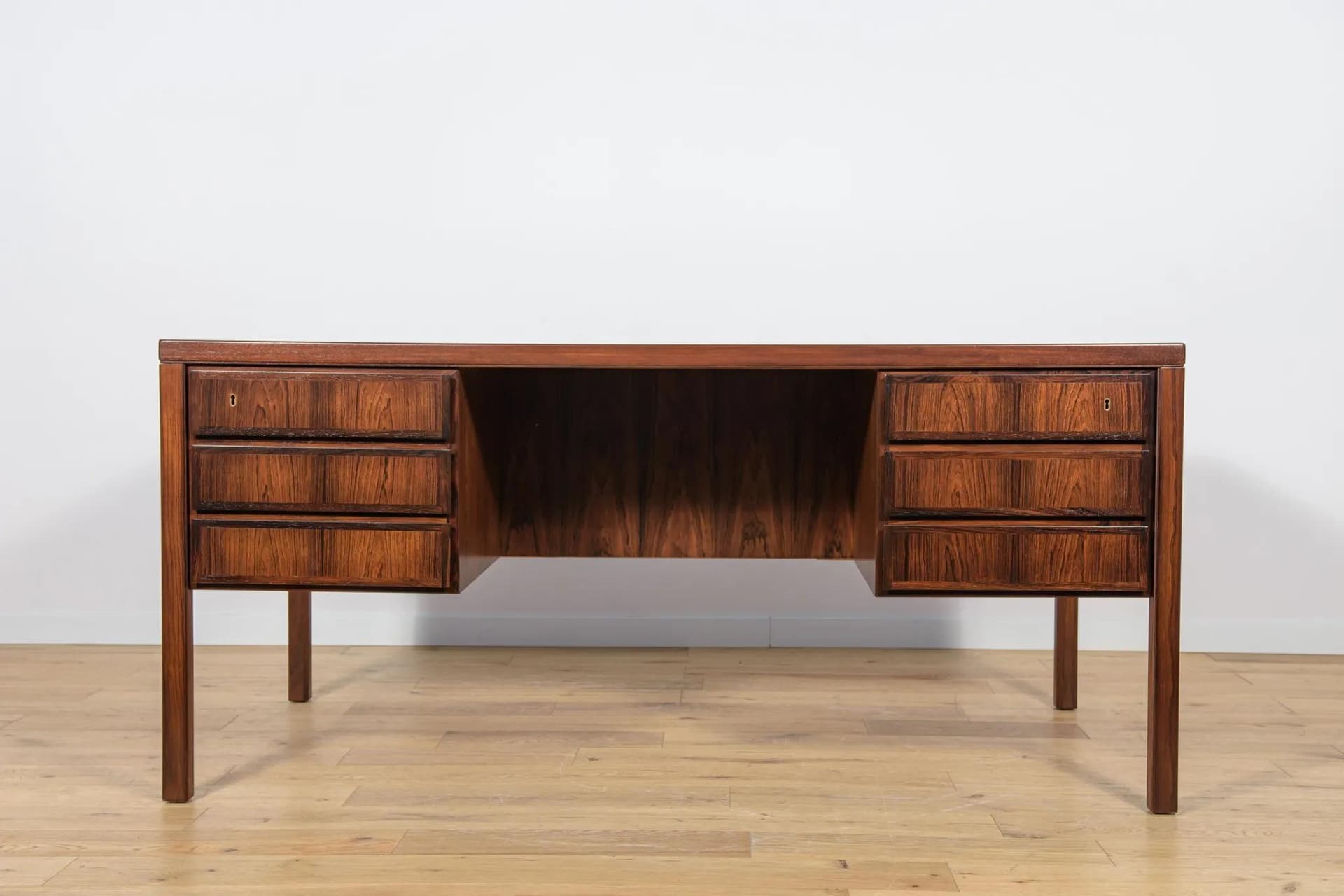 Freestanding desk model 77, rosewood dark brown, Denmark, 1960s. - 71503