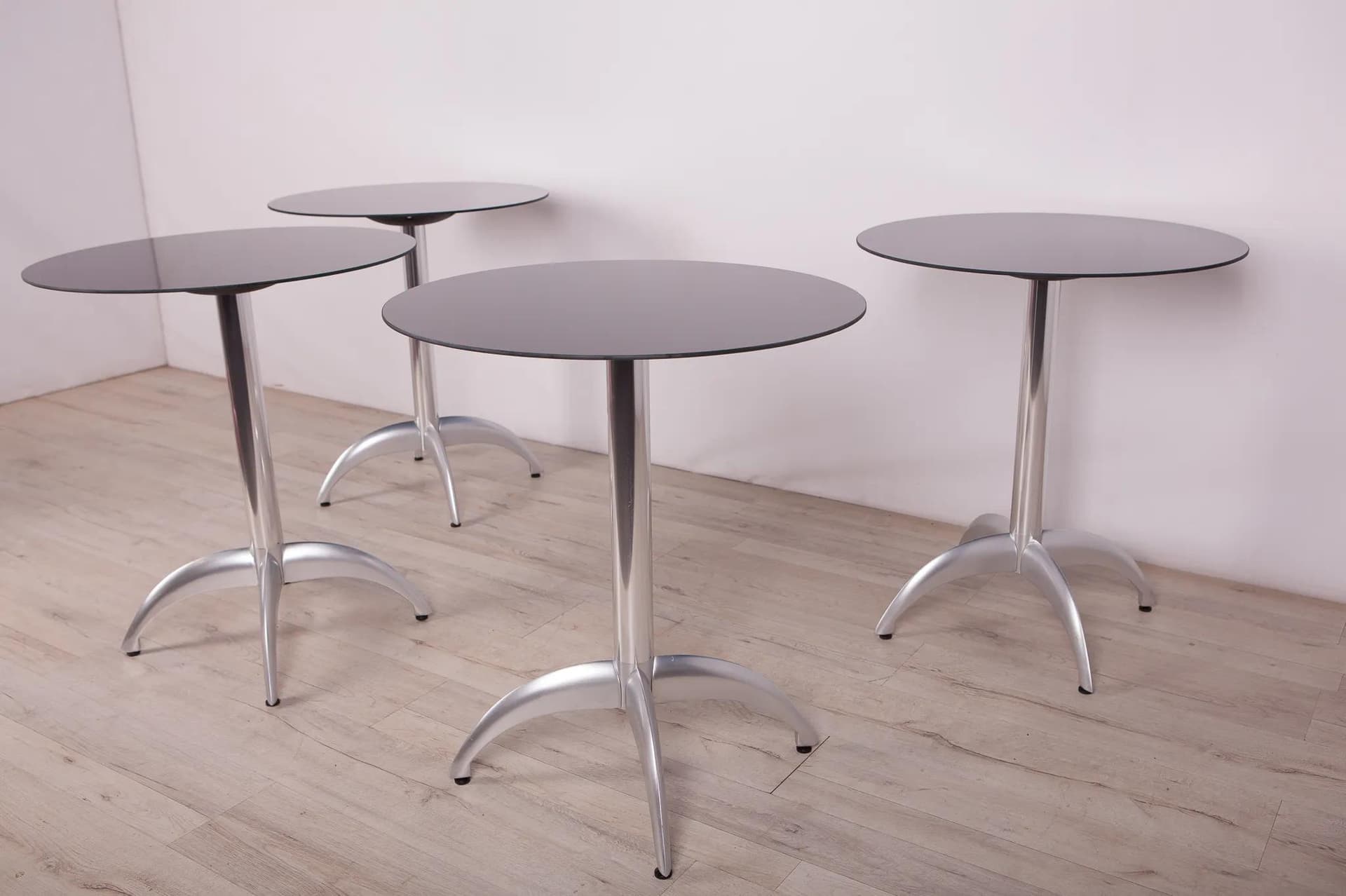 Side table, black glass, aluminium, Denmark, 21st c. - 71310