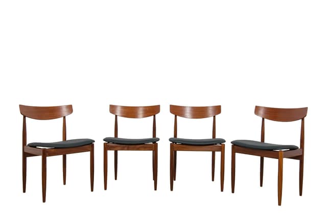 Komplet czterech krzeseł, teak brązowy, skóra naturalna czarna, proj. I. Kofod-Larsen, dla G-Plan, Wielka Brytania, lata 60. - WYMIARY