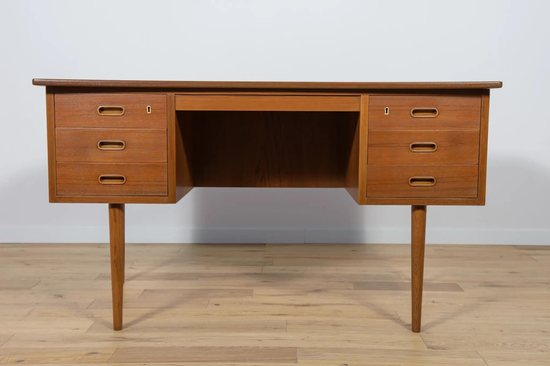 Biurko wolnostojące, brązowy, teak, Dania, lata 60. - 71212