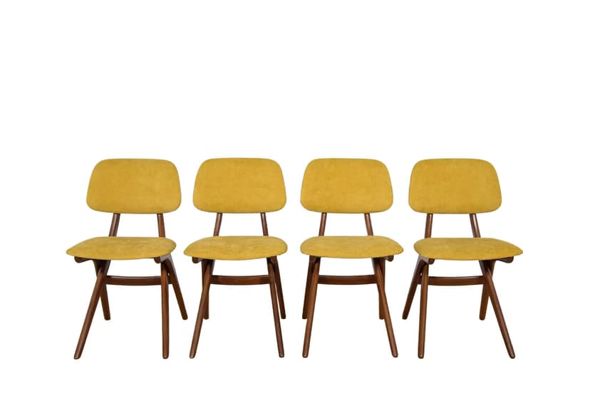 Komplet czterech krzeseł Scissor, teak brązowy, velvet żółty, proj. L. van Teeffelen, Wébé, Holandia, lata 50.
