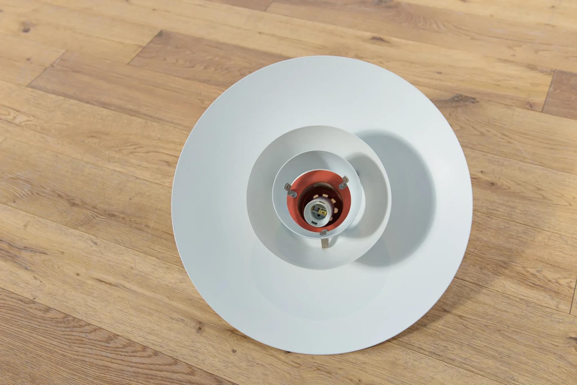 Lampa wisząca PH 4/3, aluminium biały, proj. P. Henningsen, Louis Poulsen, Dania, lata 60. - 70833