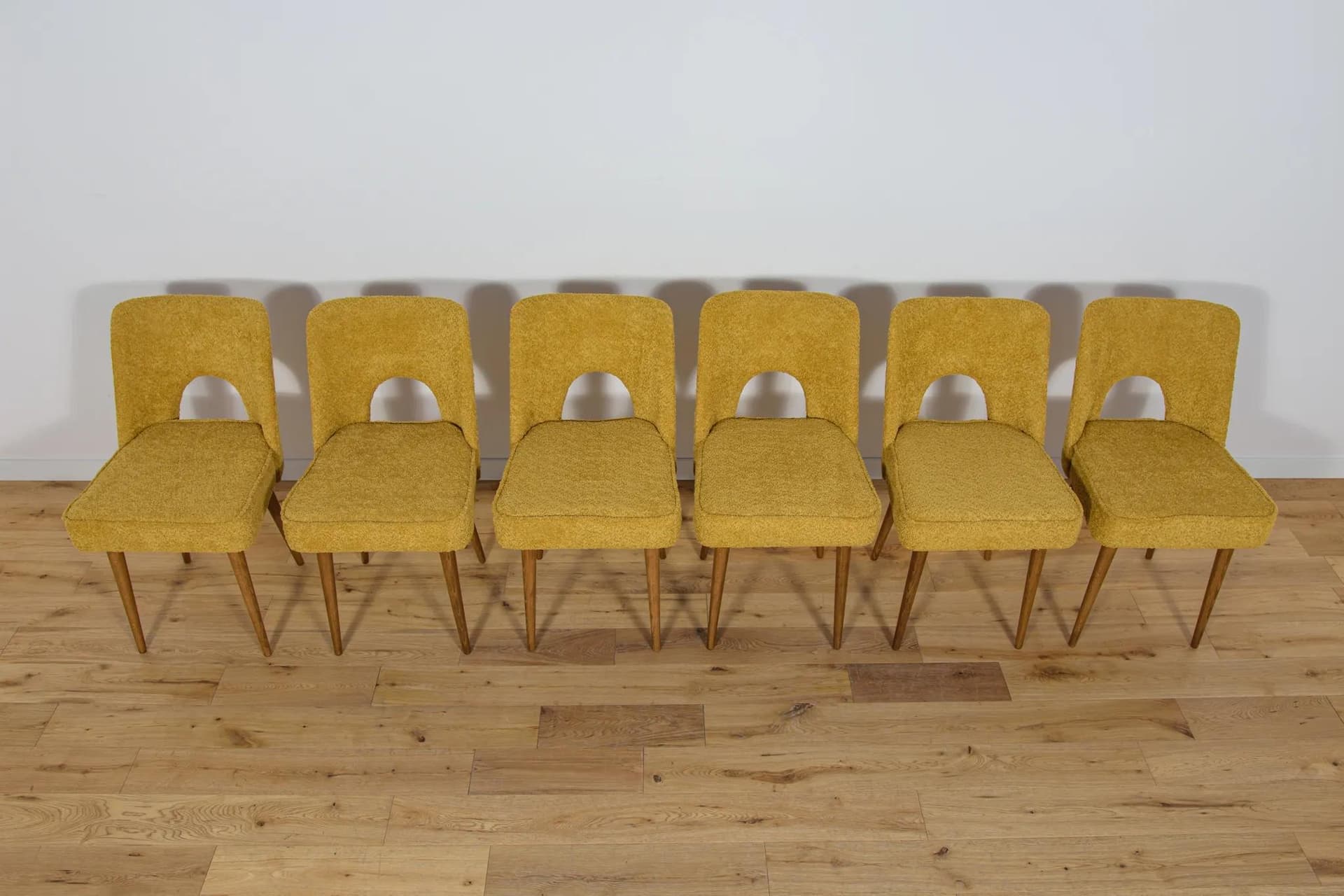 Set of six Muszelka chairs, yellow boucle, oak wood, Bydgoska Fabryka Mebli, Poland, 1960s. - 70779