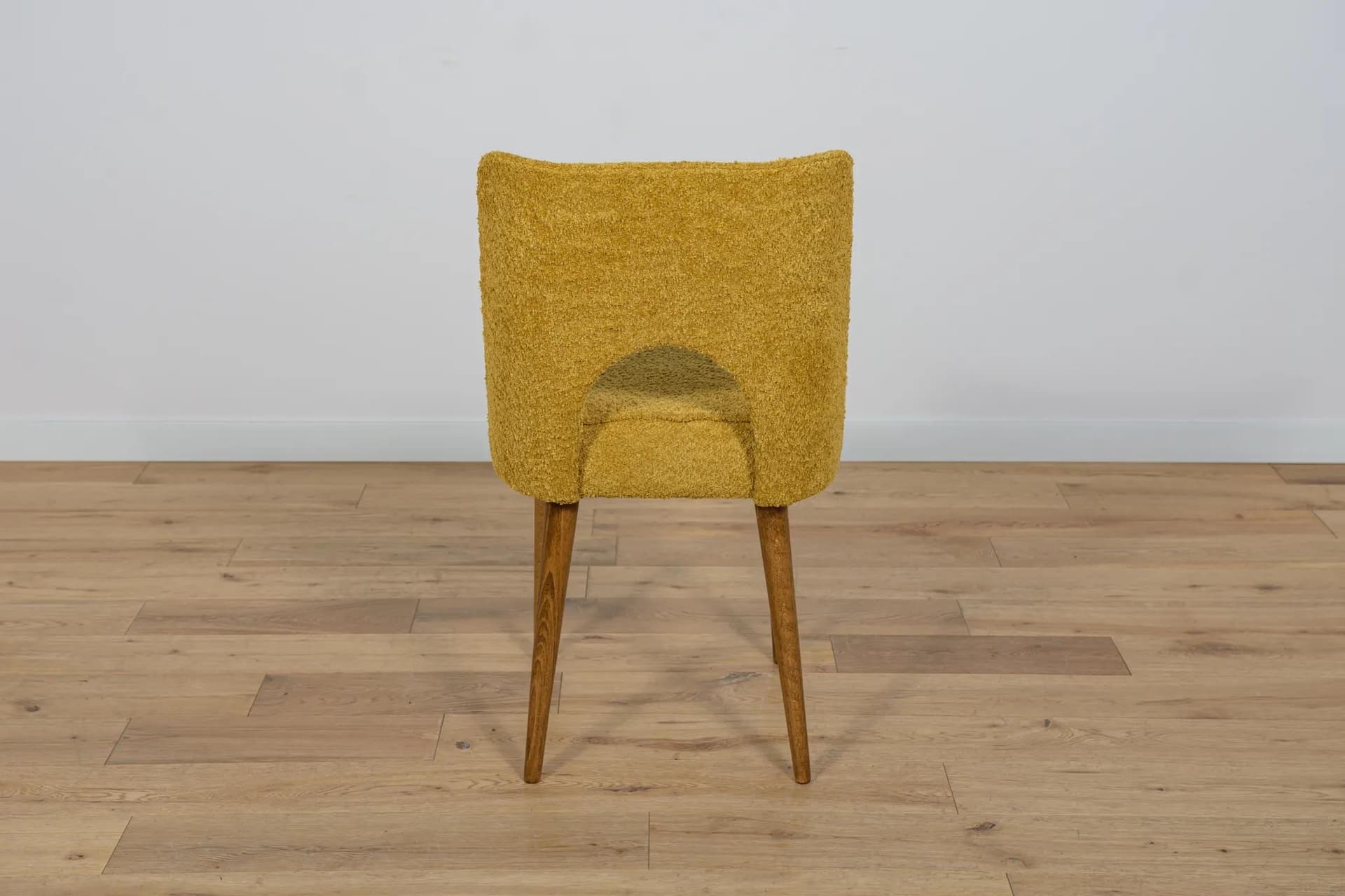 Set of six Muszelka chairs, yellow boucle, oak wood, Bydgoska Fabryka Mebli, Poland, 1960s. - 70778