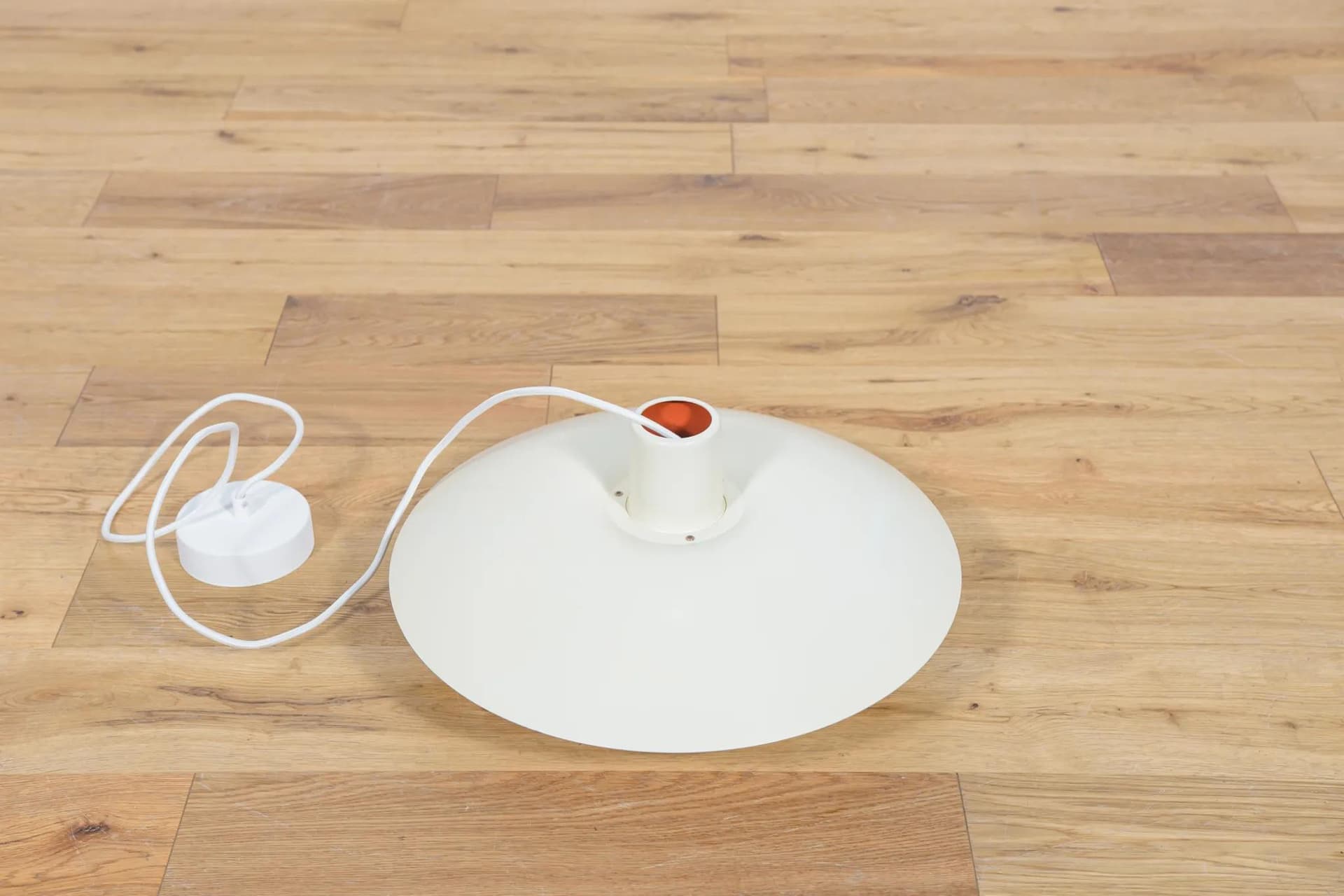 Lampa wisząca PH 4/3, ivory white, metal, proj. P. Henningsen, Louis Poulsen, Dania, lata 60. - 70751