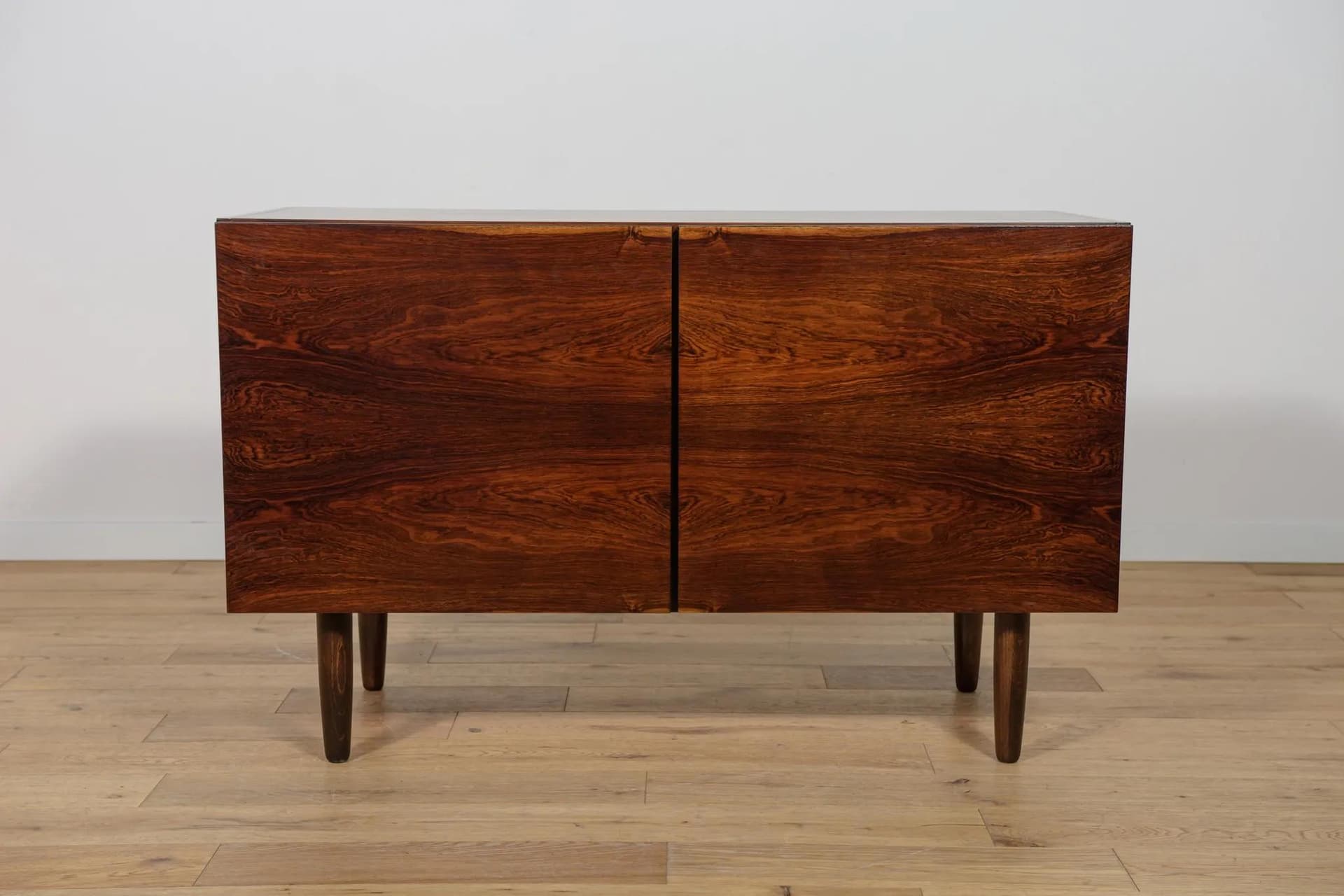Sideboard, brown rosewood, by I. Kofod-Larsen, Faarup Møbelfabrik, Denmark, 1960s. - 70738