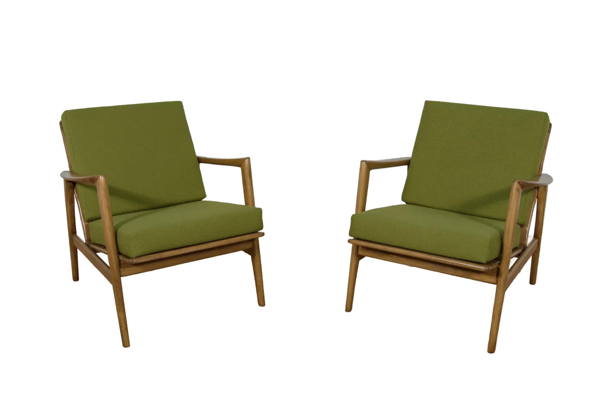 Pair of armchairs 300-139, walnut beech, olive cushions, Swarzędzka Fabryka Mebli, Poland, 1960s.