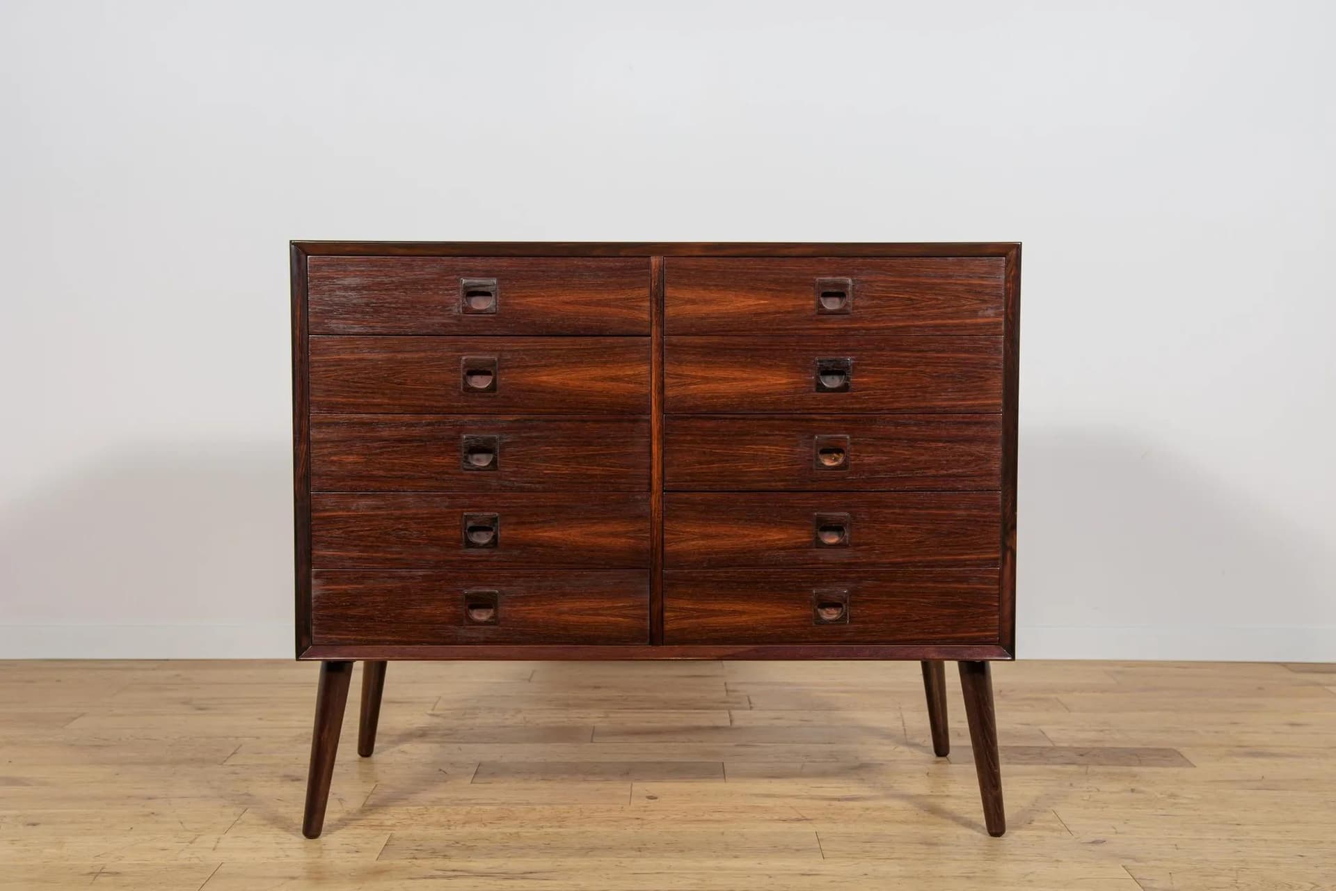 Chest of drawers, dark brown rosewood, Brouer Møbelfabrik, Denmark, 1960s. - 70657