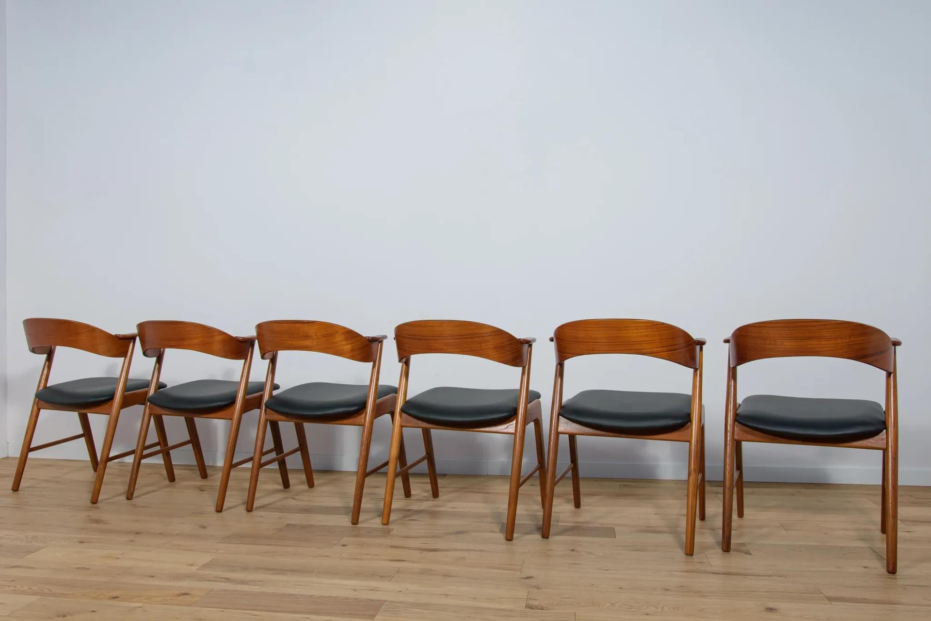 Set of six chairs, brown teak, black leather, Korup Stolefabrik, Denmark, 1960s. - 70629