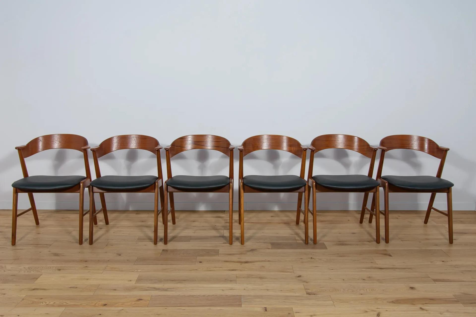 Set of six chairs, brown teak, black leather, Korup Stolefabrik, Denmark, 1960s. - 70630