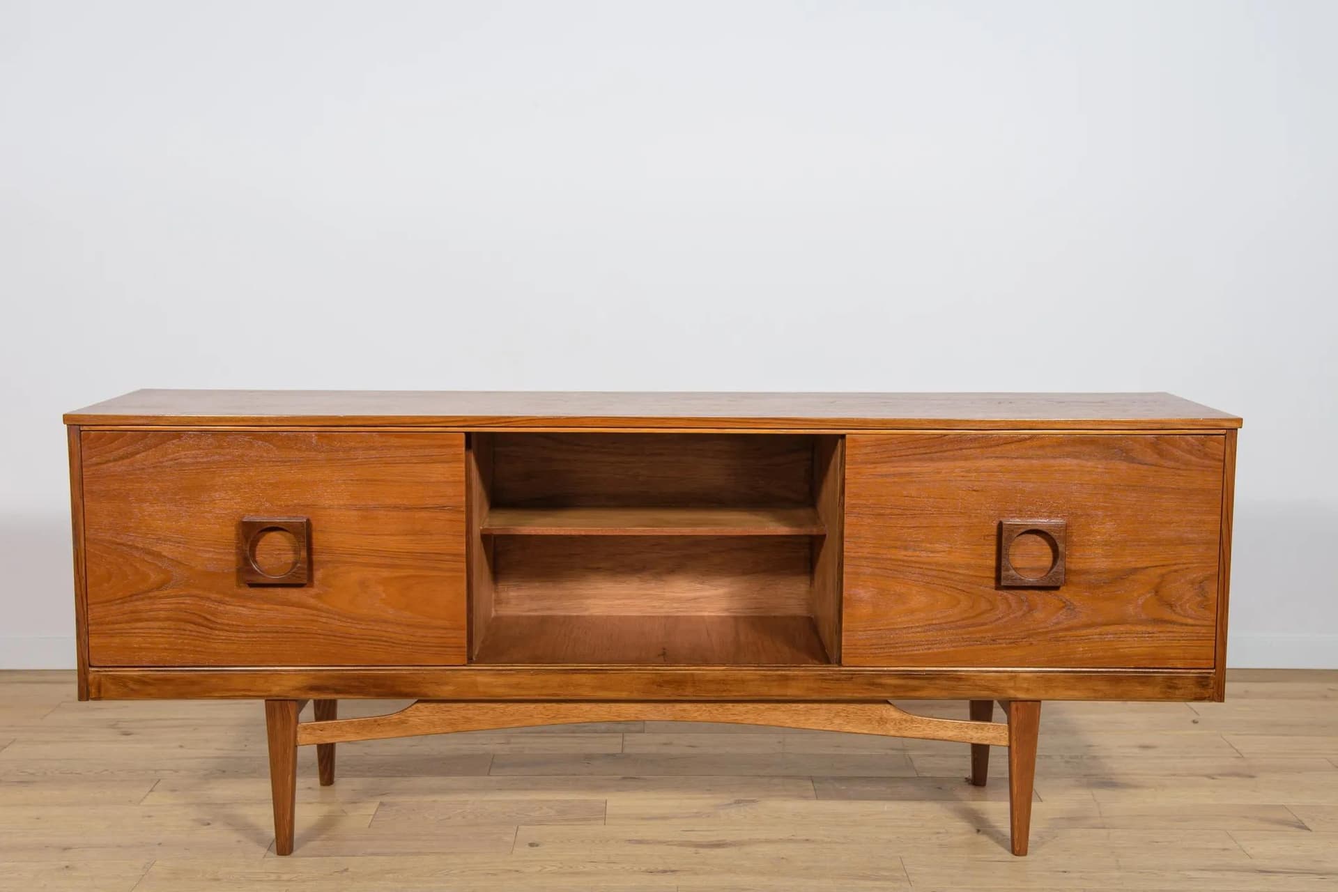 Sideboard, brown teak, United Kingdom, 1960s. - 70447