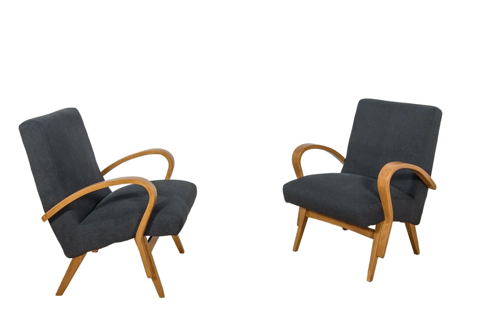 Para foteli, dąb jasny, tkanina czarna, Czechosłowacja, lata 60.