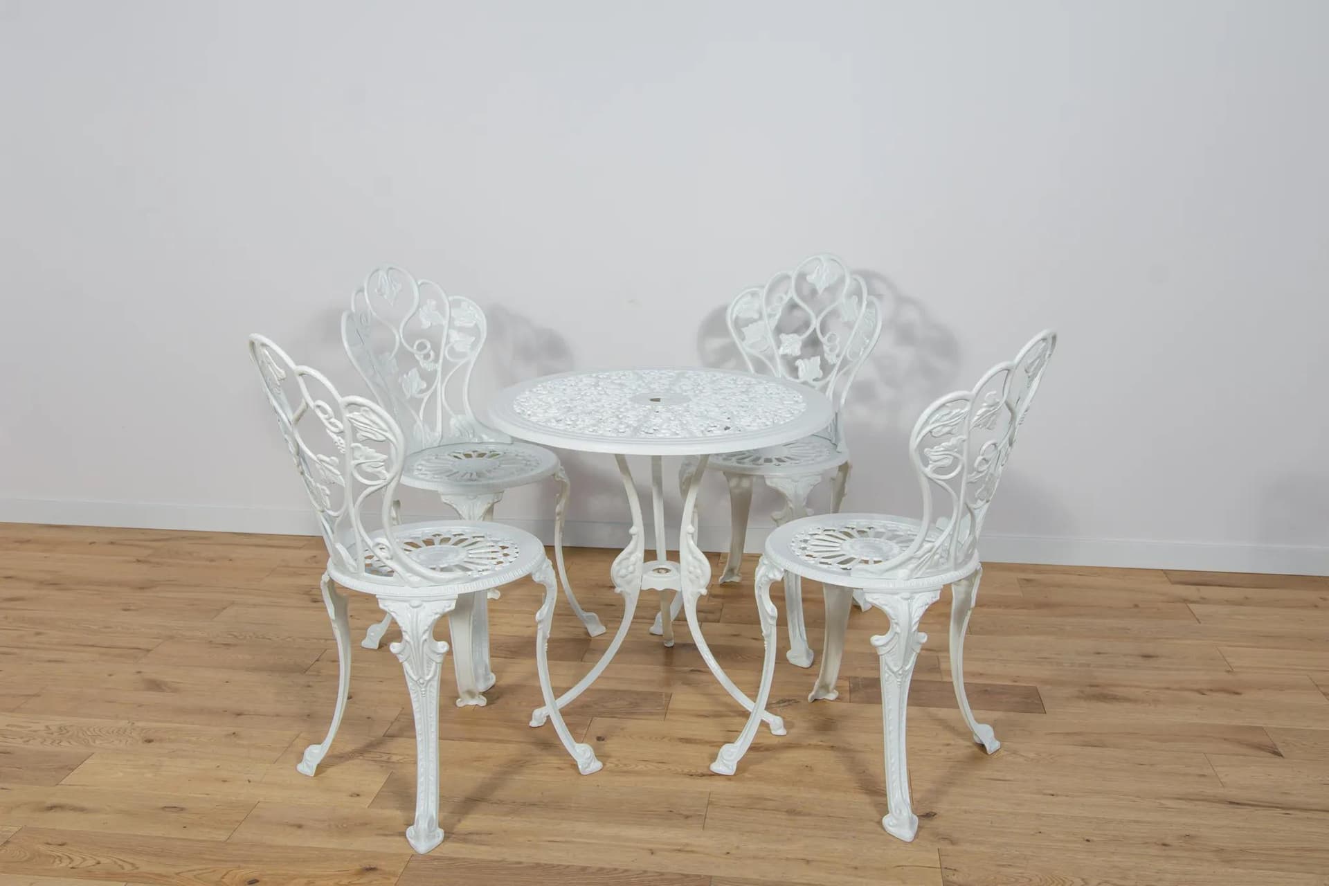 Komplet mebli ogrodowych, Art Nouveau, aluminium biały, Wielka Brytania, lata 50. - 70349