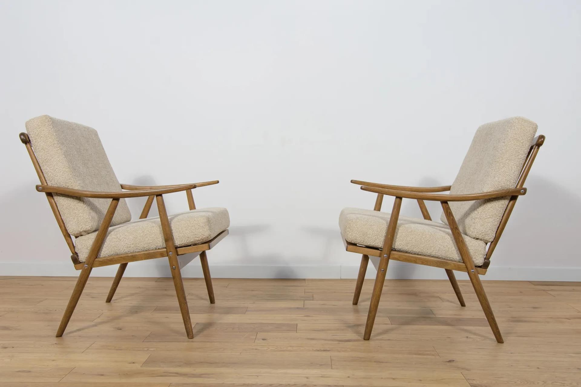 Para foteli, buk orzech, boucle kremowy, TON, Czechosłowacja, lata 60. - 70259