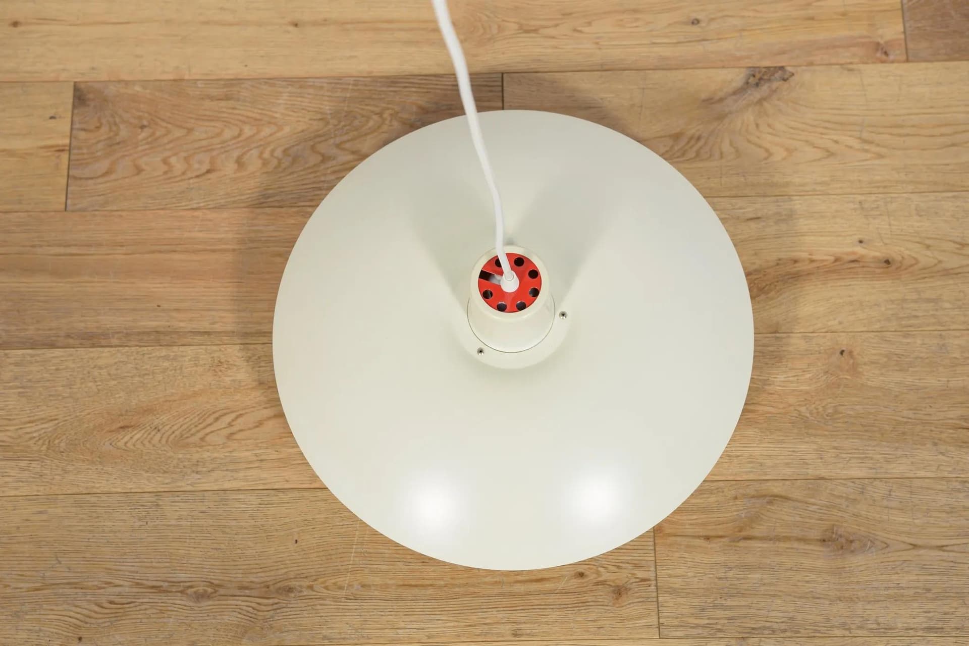 Lampa wisząca PH 4/3, aluminium ivory white, proj. P. Henningsen, Louis Poulsen, Dania, lata 60. - 70090