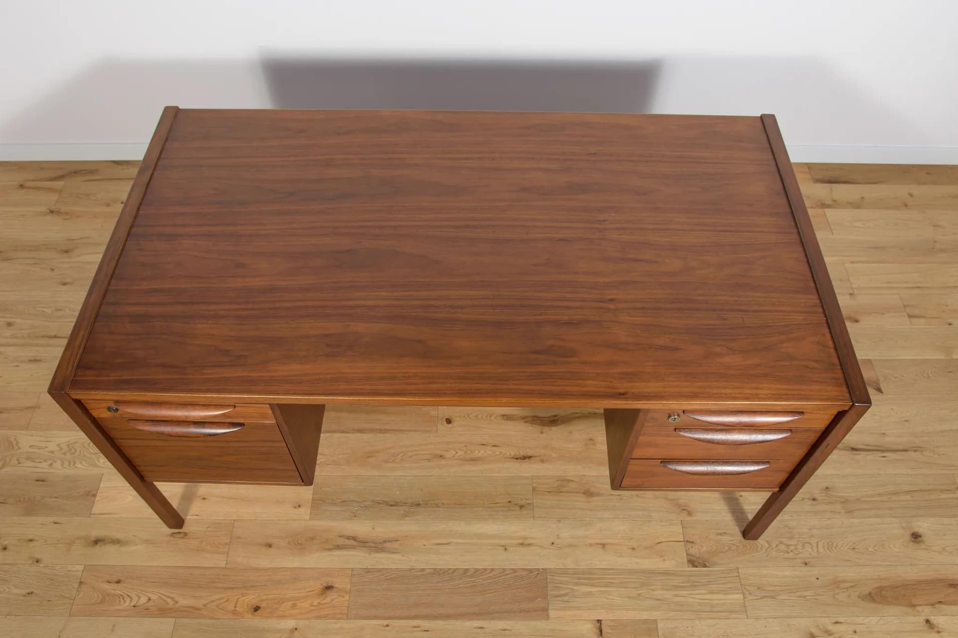 Desk, brown walnut, by J. Risom, United States, 1960s. - 70018
