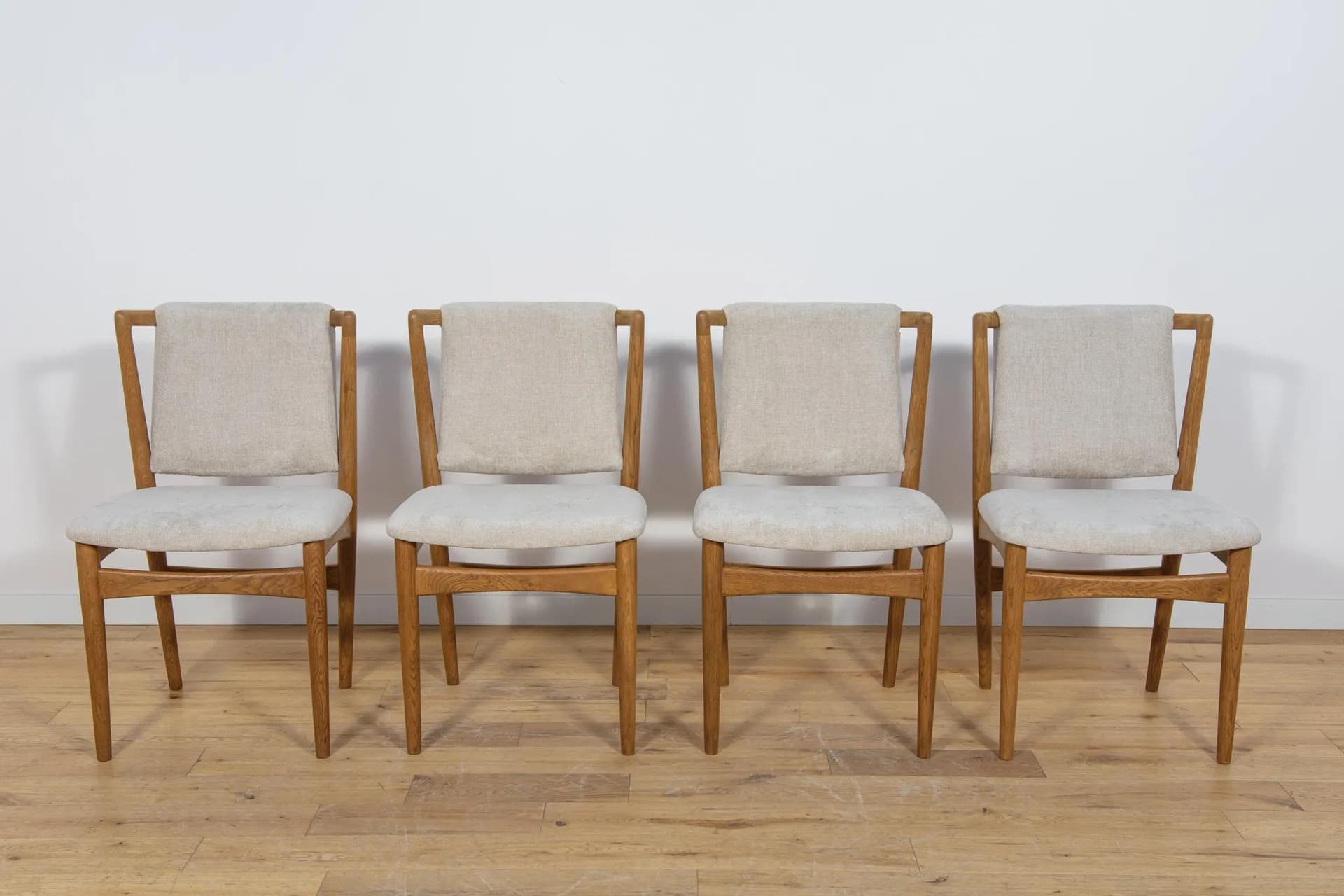 Komplet czterech krzeseł Model 171, dąb jasny krem, Slagelse Møbelværk, Dania, lata 60. - 69949