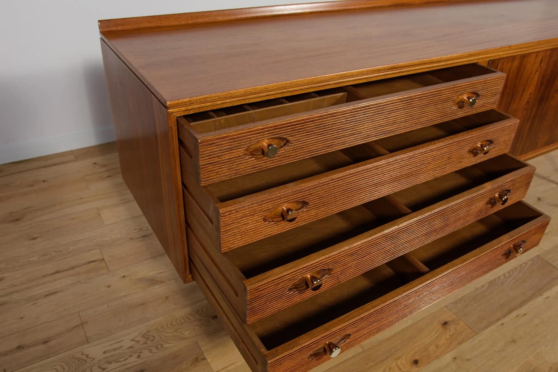 Sideboard Hamilton, dark brown rosewood, by R. Heritage, United Kingdom, 1950s. - 69798