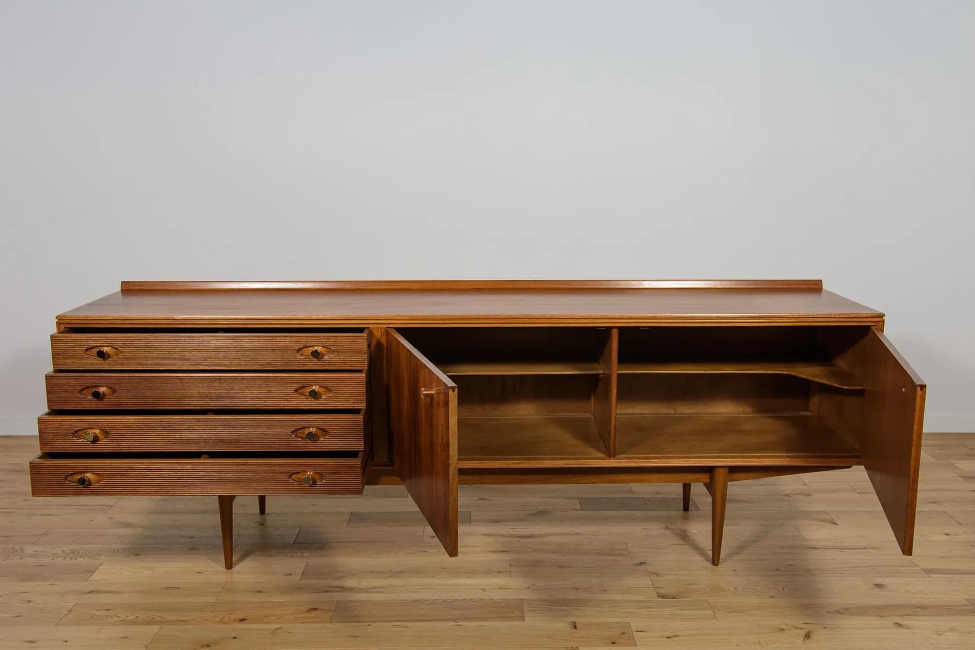 Sideboard Hamilton, dark brown rosewood, by R. Heritage, United Kingdom, 1950s. - 69795