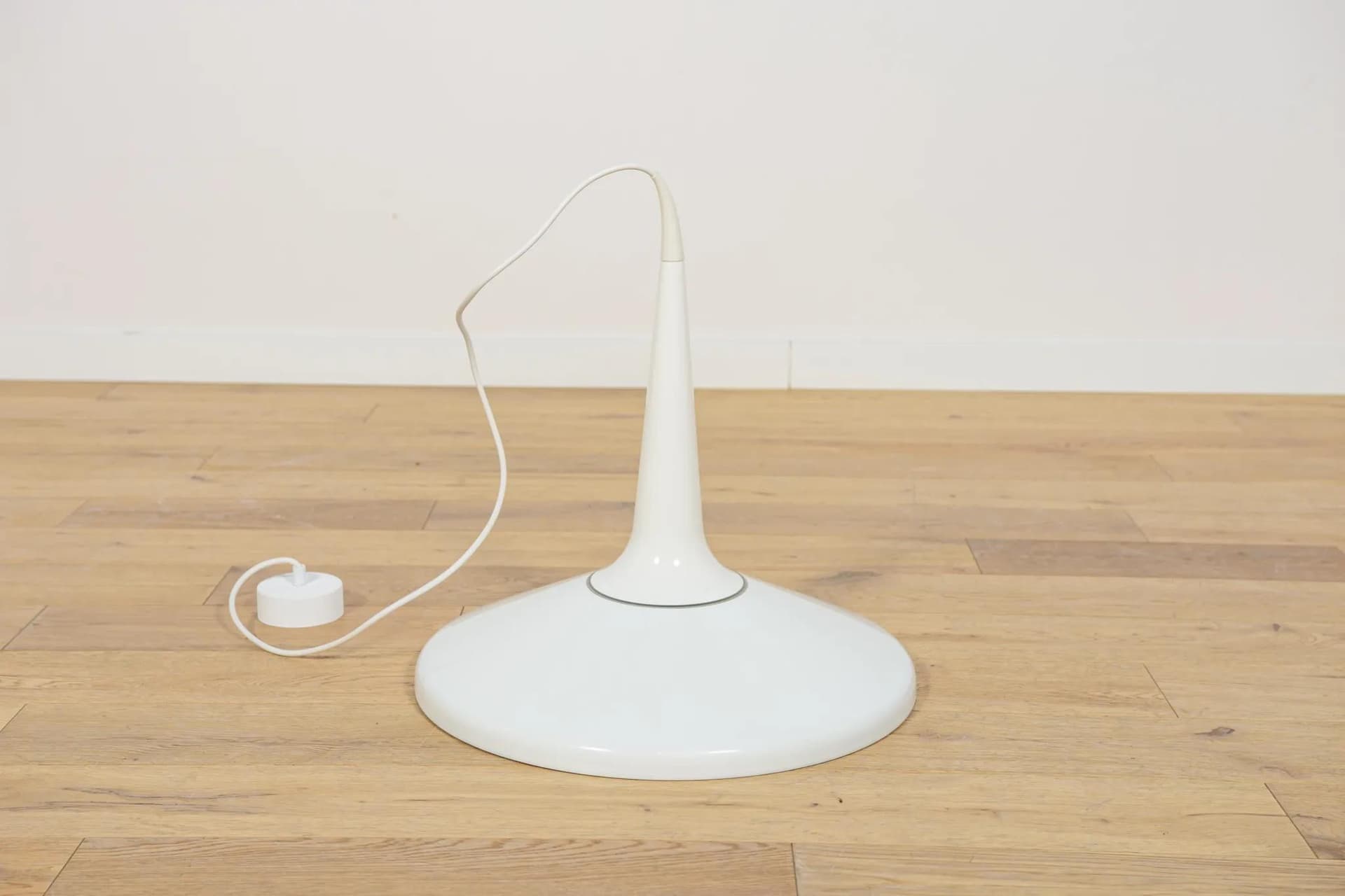 Lampa wisząca Juicy, aluminium biały, proj. K. Salto, T. Sigsgaard, Fritz Hansen, Dania, 2011 - 72654