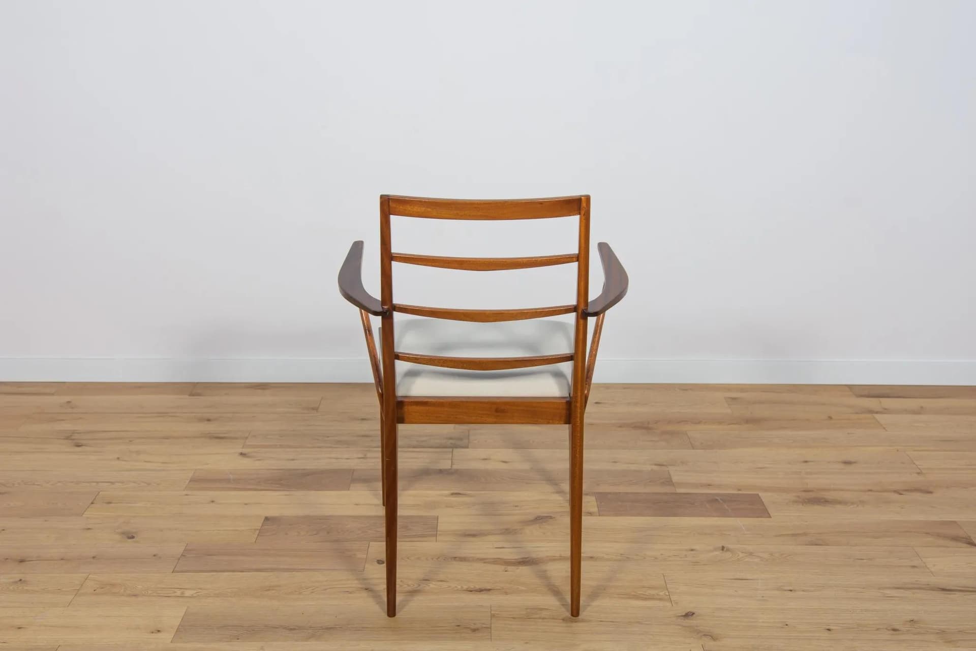 Set of six chairs and two armchairs, teak, ivory white, McIntosh, United Kingdom, 1960s. - 72638