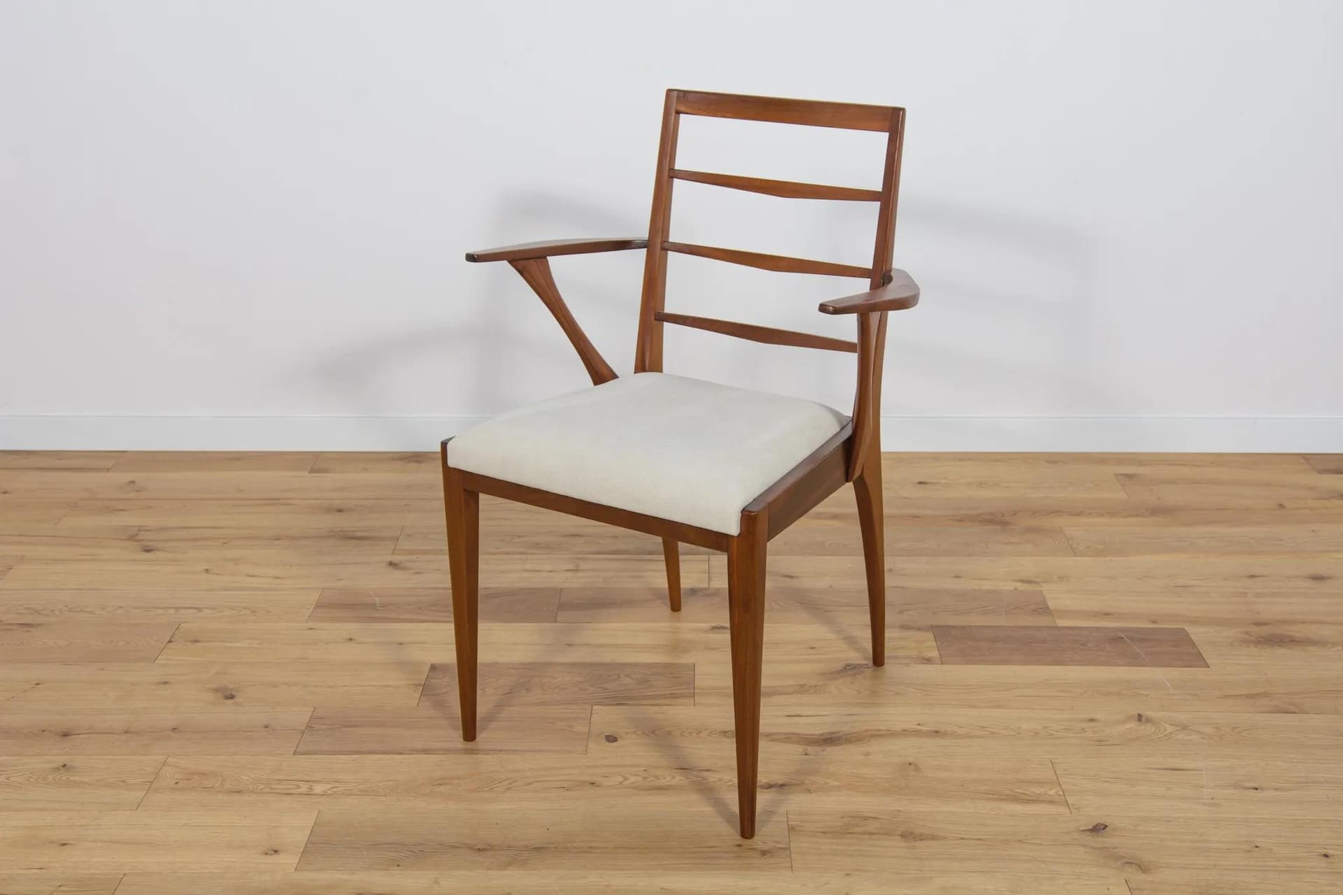 Set of six chairs and two armchairs, teak, ivory white, McIntosh, United Kingdom, 1960s. - 72637