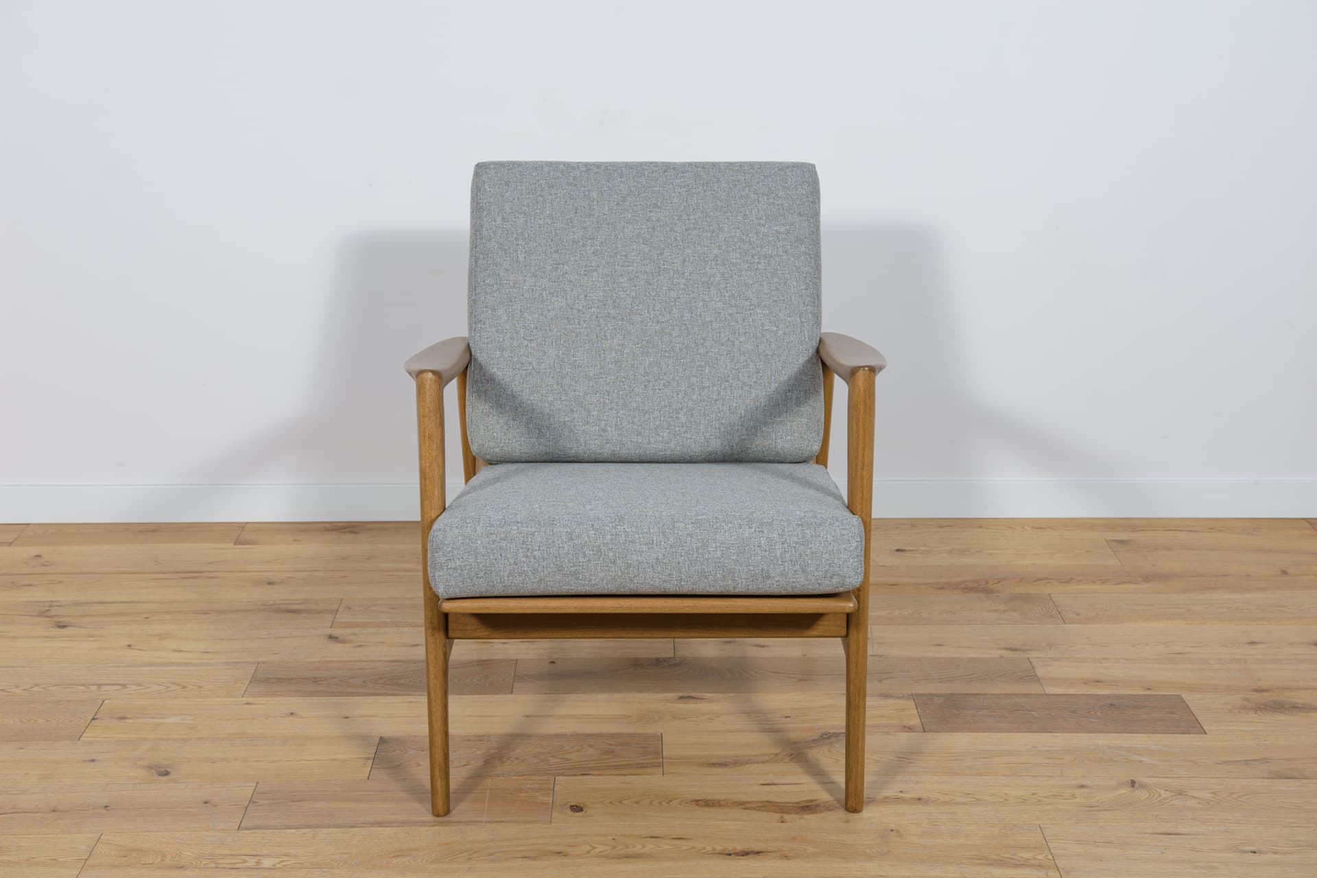 Armchair 300-139, grey, walnut beech, Swarzędzka Fabryka Mebli, Poland, 1960s. - 72611