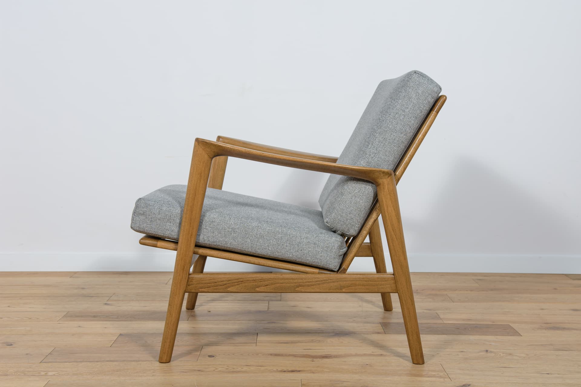 Armchair 300-139, grey, walnut beech, Swarzędzka Fabryka Mebli, Poland, 1960s. - 72616