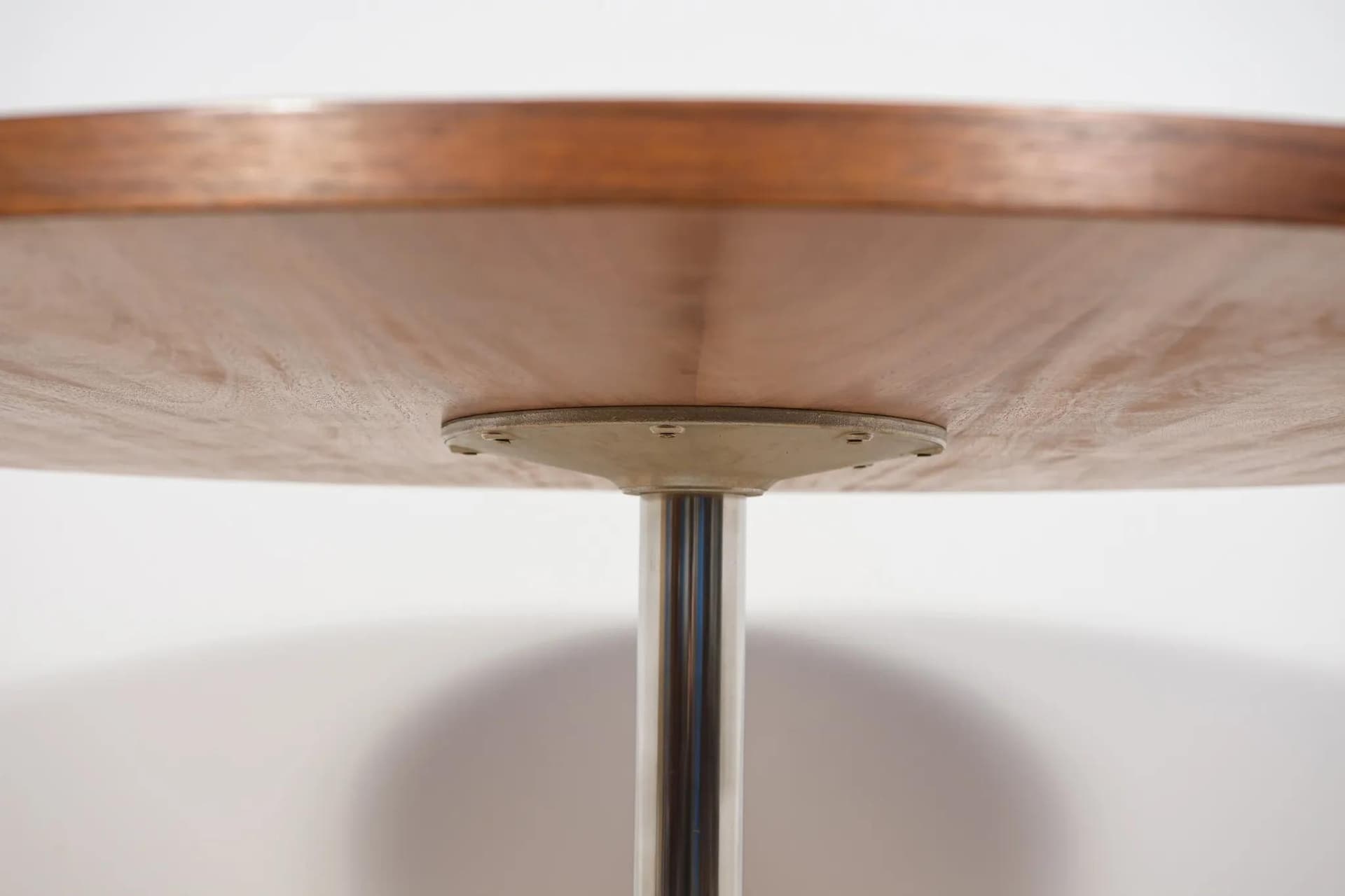 Stół okrągły, fornir Jatoba brązowy, aluminium srebrny, Dania, lata 70. - 72594