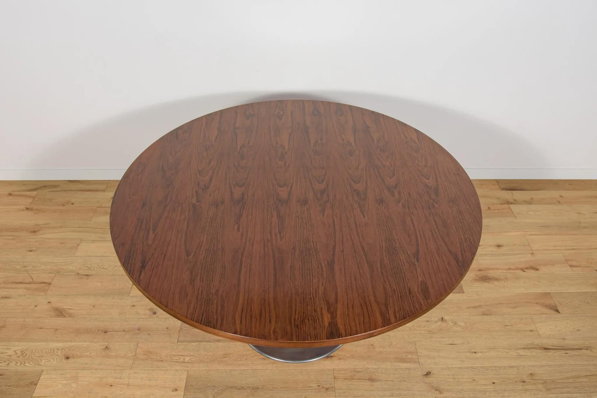 Stół okrągły, fornir Jatoba brązowy, aluminium srebrny, Dania, lata 70. - 72593