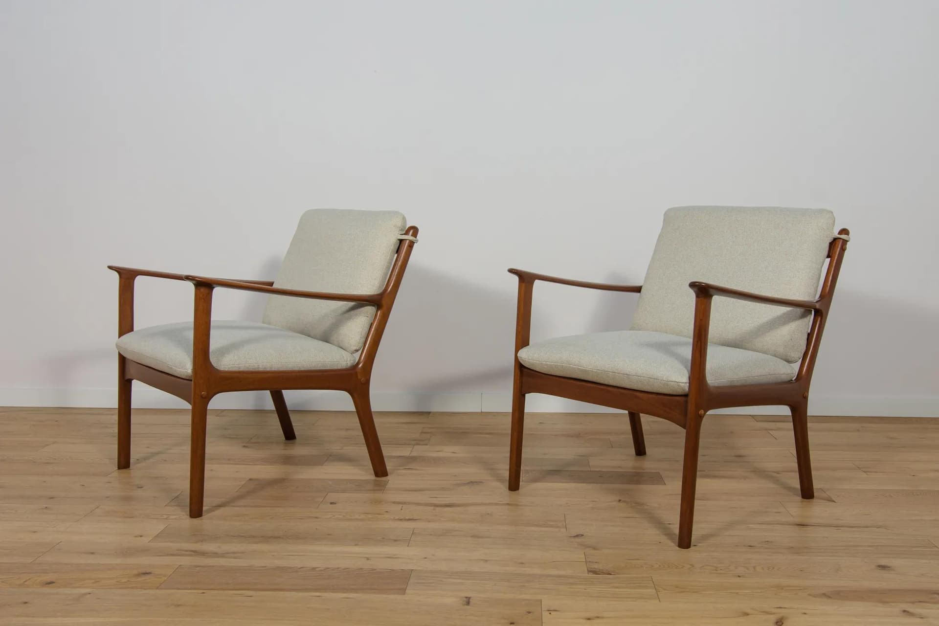 Pair of armchairs PJ112, mahogany brown, ivory wool, by O. Wanscher, Poul Jeppesens Møbelfabrik, Denmark, 1960s. - 74114