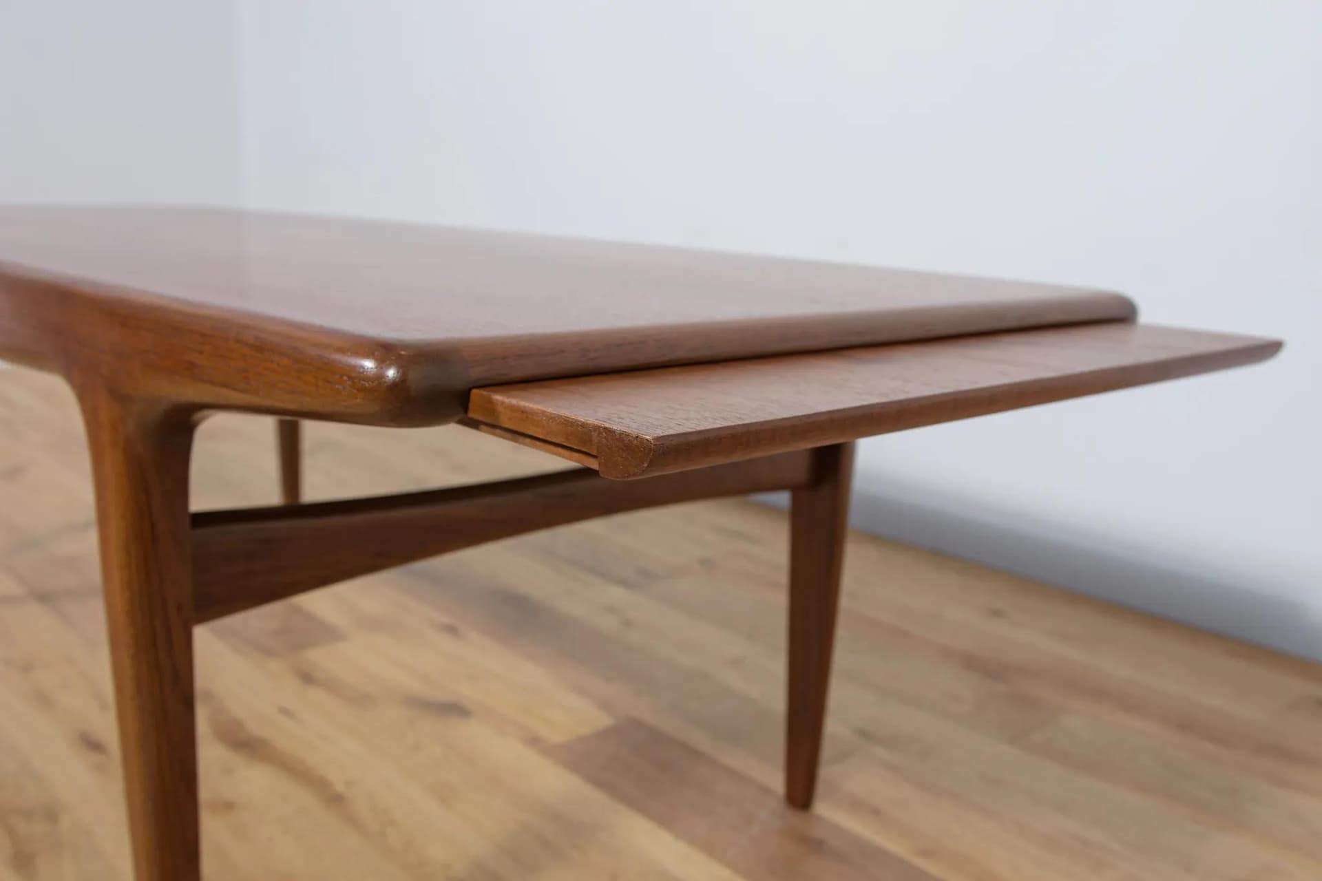 Stolik kawowy, drewno tekowe brązowy, proj. J. Andersen, CFC Silkeborg, Dania, lata 60. - 74033