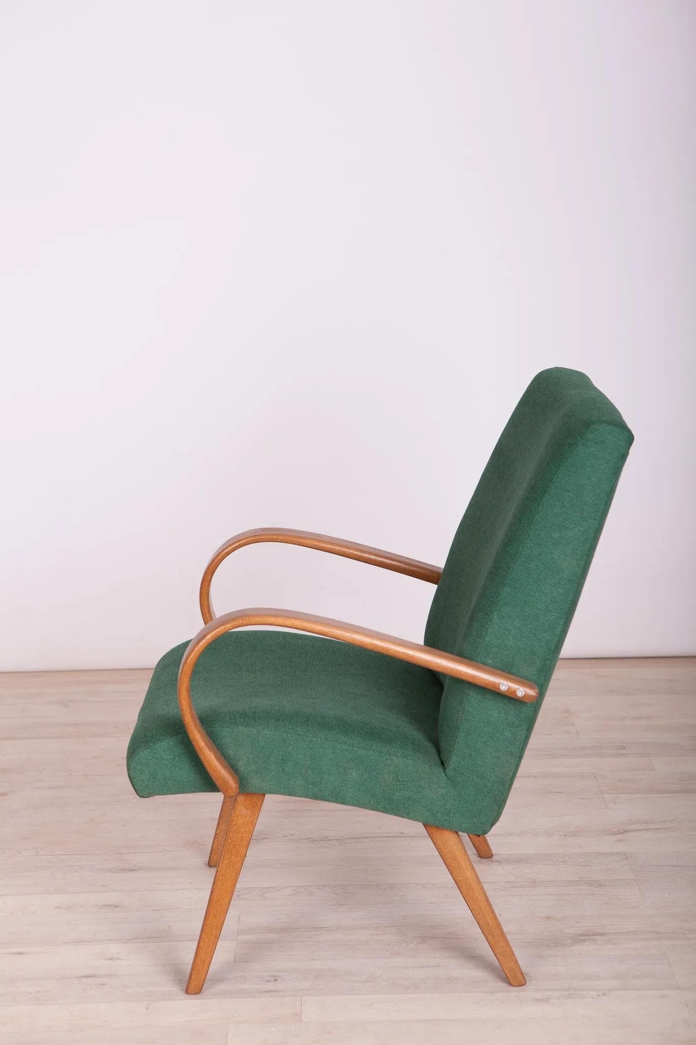 Armchair Type 53, bottle green, beech, by J. Šmidek, TON, Czech Republic, 1960s. - 75085